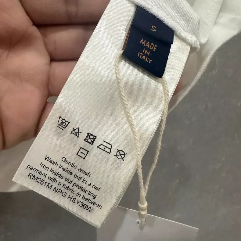 Louis Vuitton Louis Vuitton SKI Ski Collection Crew Neck Drop Shoulder P Size US S / EU 44-46 / 1 - 6 Thumbnail
