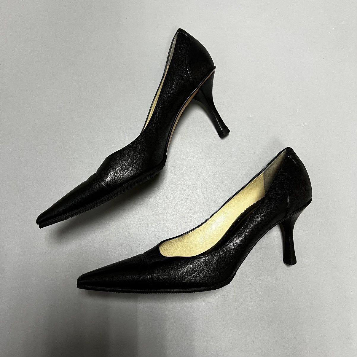Gucci Gucci Black Pumps Leather Luxury Size US 7.5 / IT 37.5 - 7 Thumbnail
