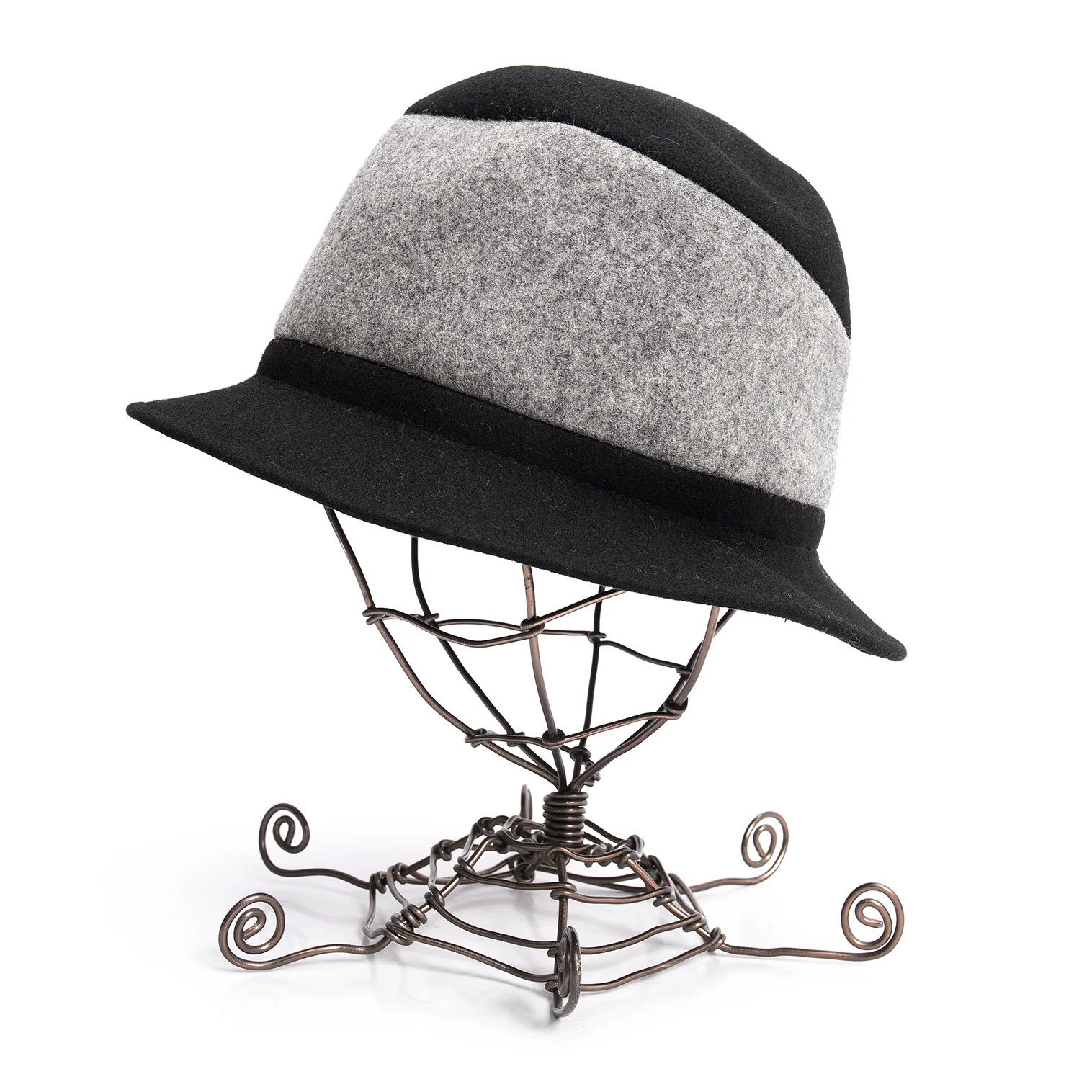 Issey Miyake Wool-Poly Color Block Hat in Black and Gray Size ONE SIZE - 1 Thumbnail