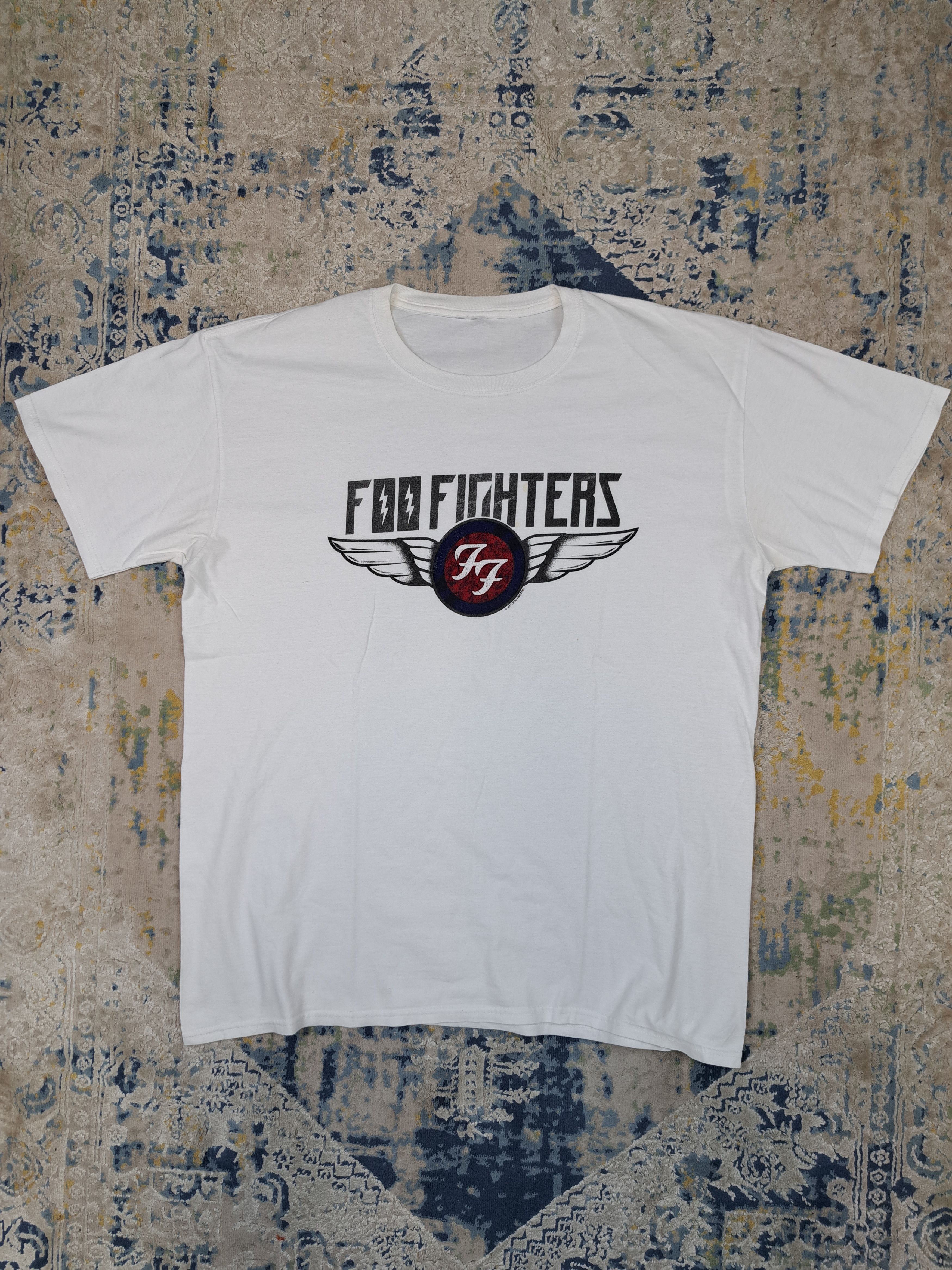 Band Tees Vintage Foo Fighters Band Tee Rock Grunge Like Nirvana Size US L / EU 52-54 / 3 - 1 Thumbnail