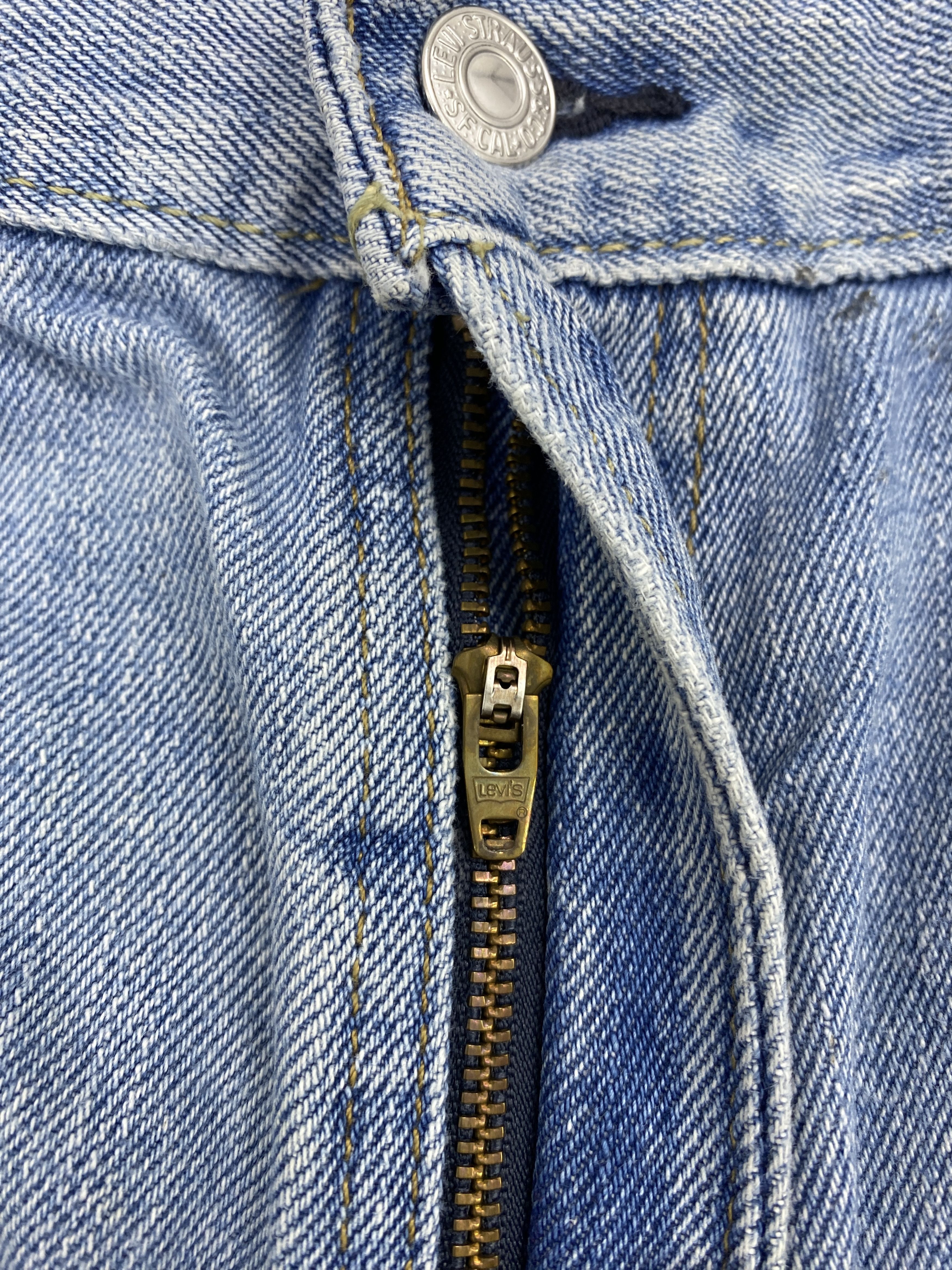 Levi's × Vintage Vintage Levis 550 Light Blue Jeans Size US 36 / EU 52 - 10 Thumbnail