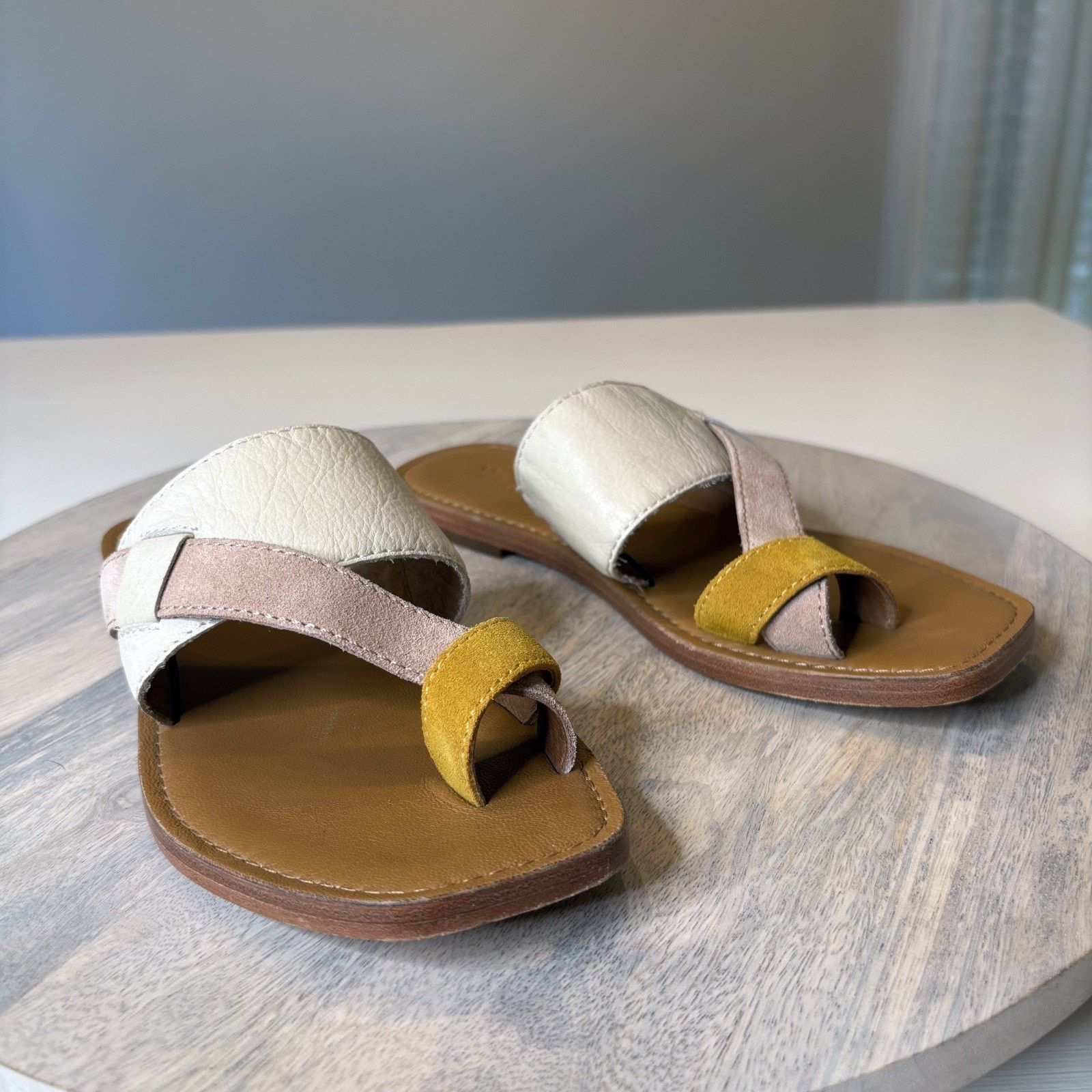 Frye Frye Felix Sandals Women's 7M Leather Slip On Slide Flats Size US 7 / IT 37 - 1 Thumbnail