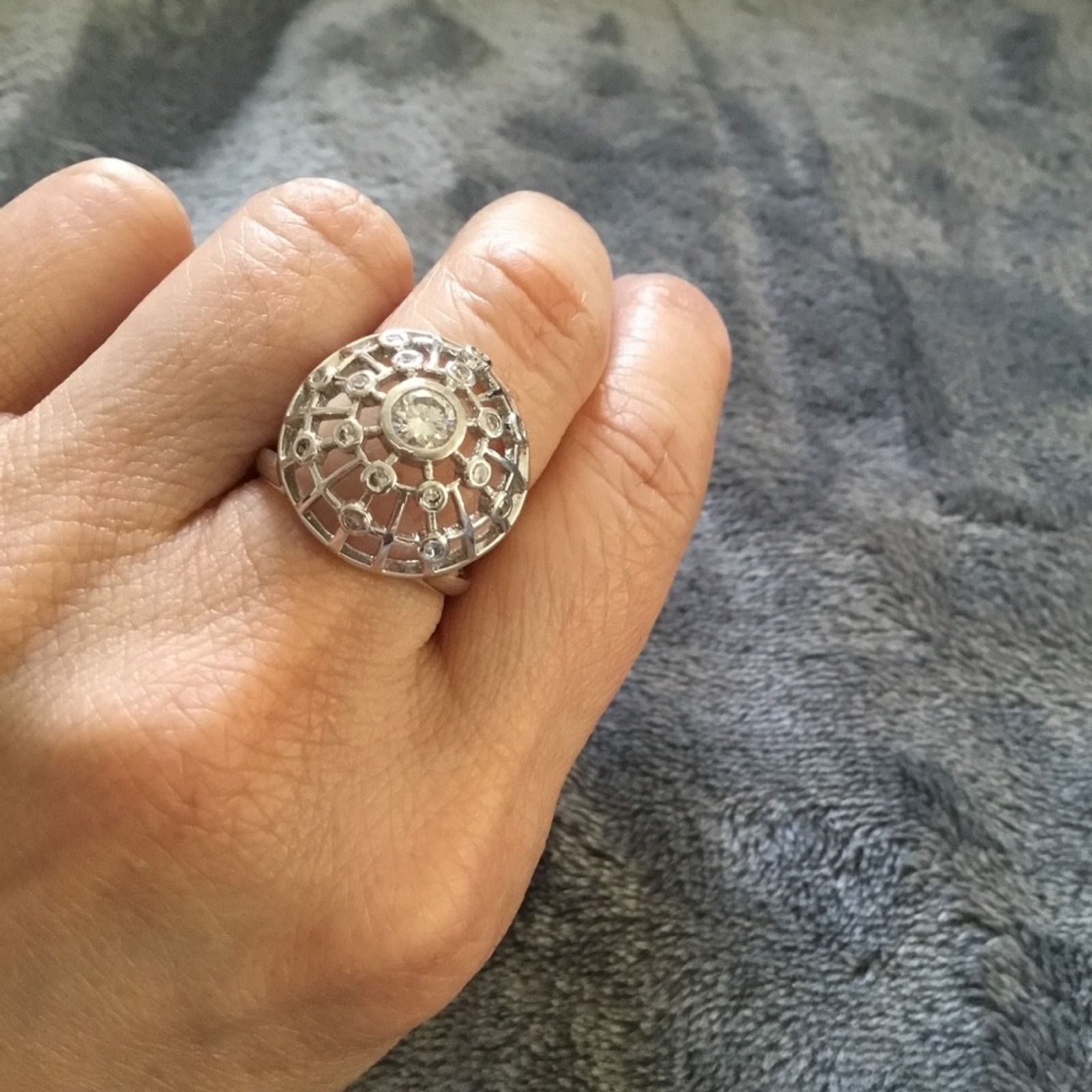 Other Sterling Silver Unique Round Crystal Ring Size ONE SIZE - 7 Thumbnail