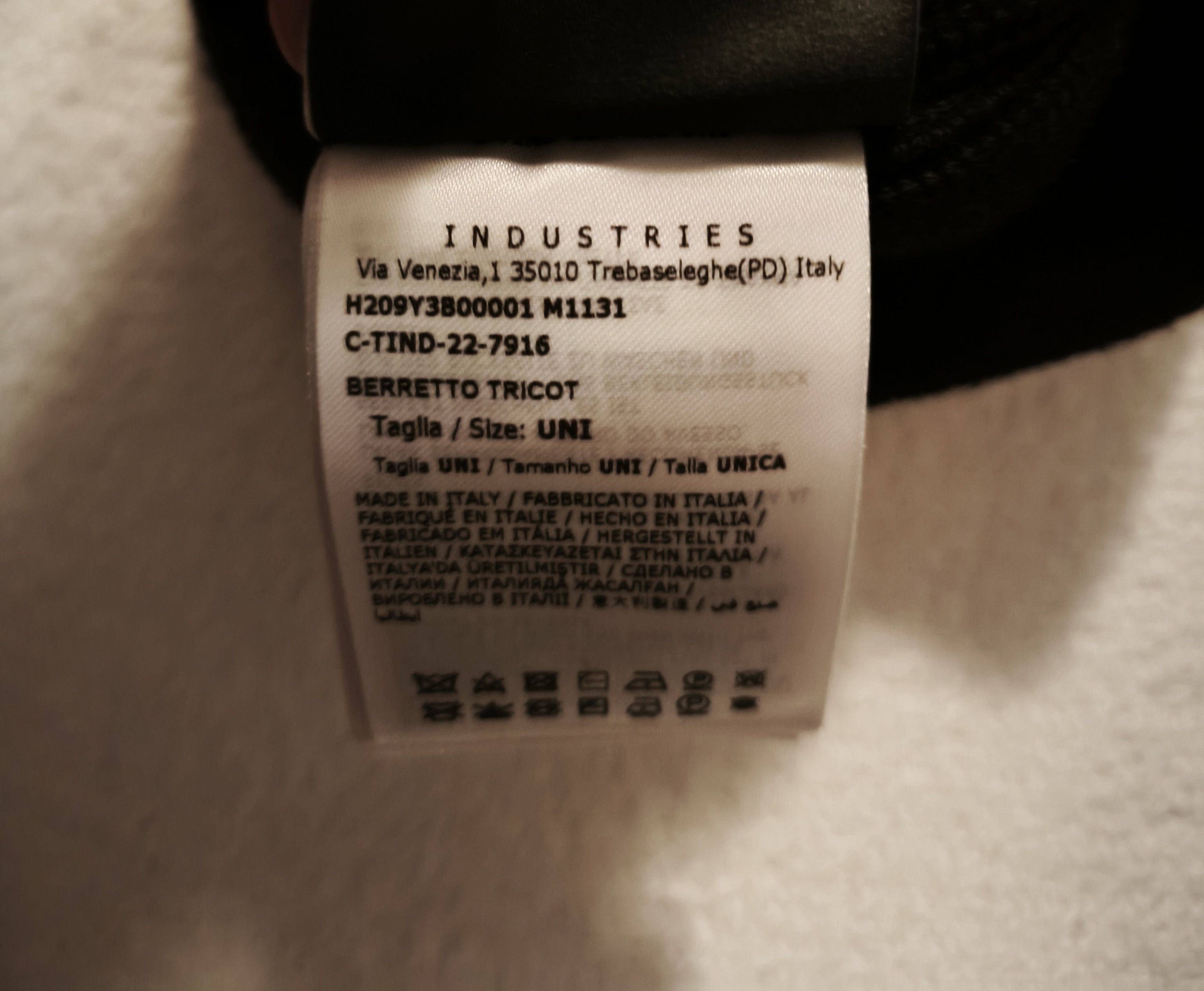 1017 ALYX 9SM × Moncler Moncler X 1017 ALYX 1017 9SM Beanie Size ONE SIZE - 9 Thumbnail