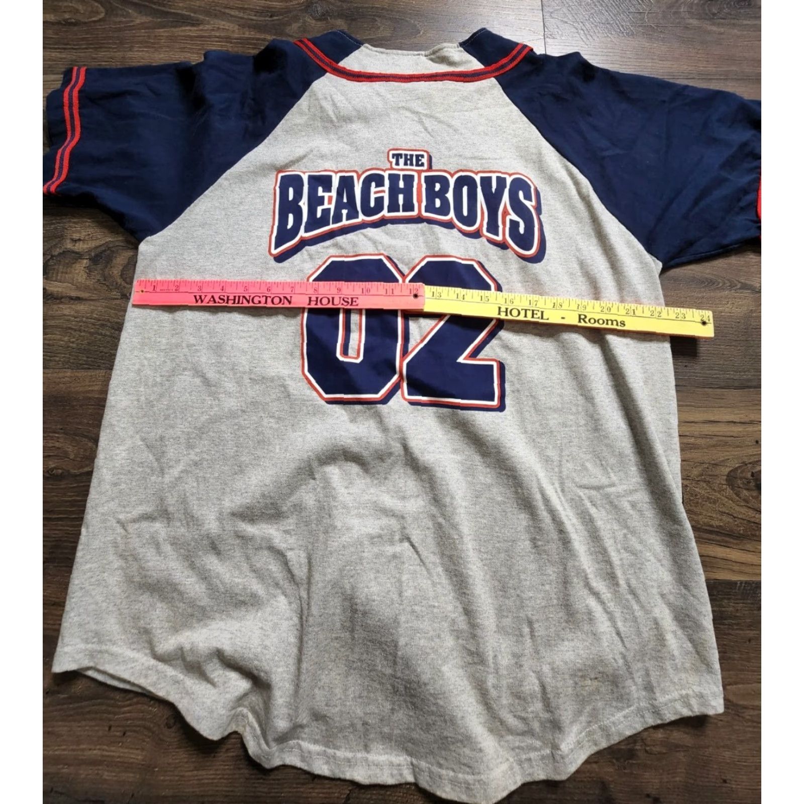 Vintage VINTAGE Badger Beach Baseball Jersey Shirt Adult L Gray Double-Sided Distressed Beach Boys Men L Shirt Mens Size US L / EU 52-54 / 3 - 5 Thumbnail