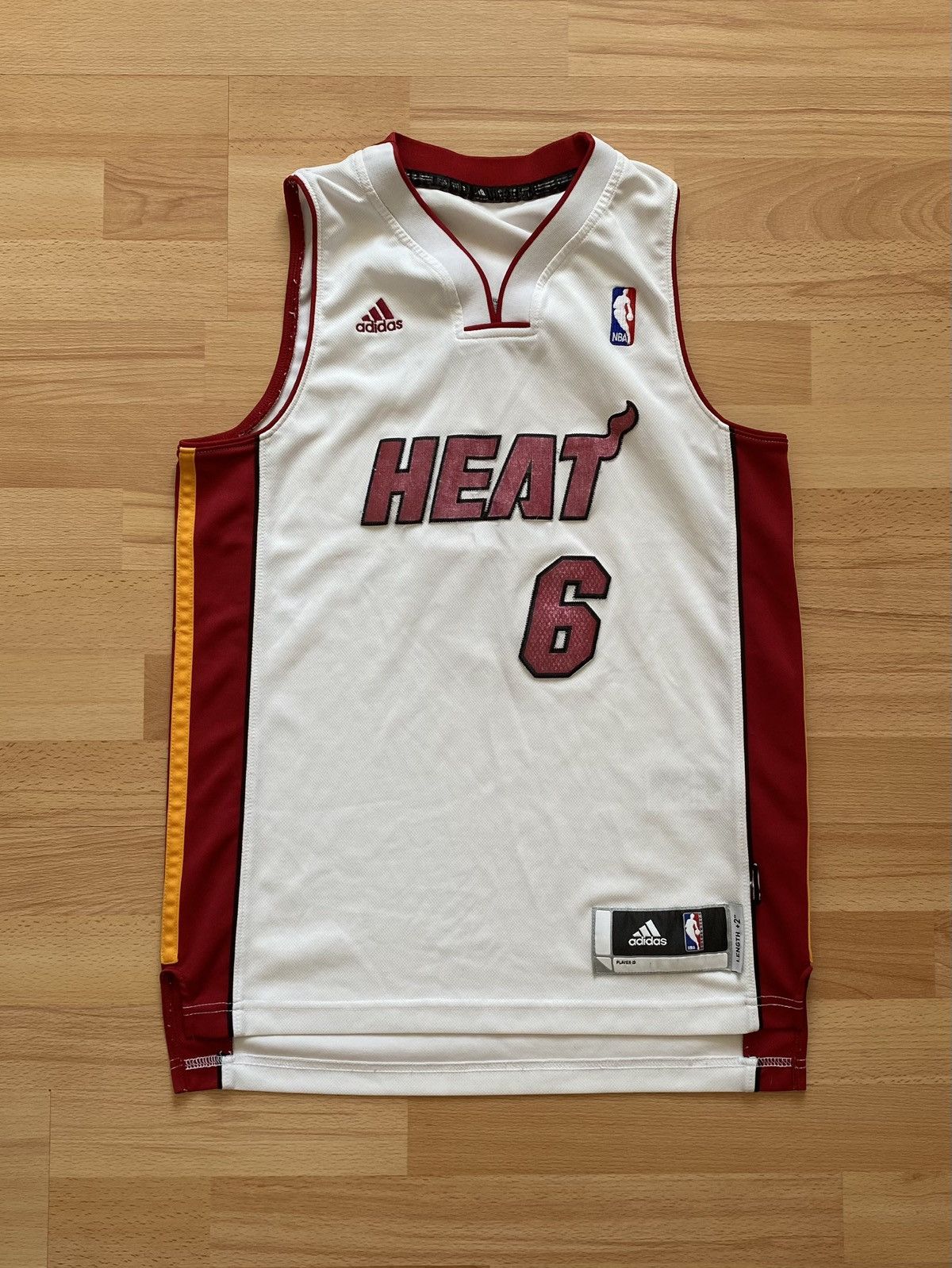 Adidas × NBA LeBron James Miami Heat NBA Swingman Jersey Mens Small XS Size US XS / EU 42 / 0 - 1 Thumbnail