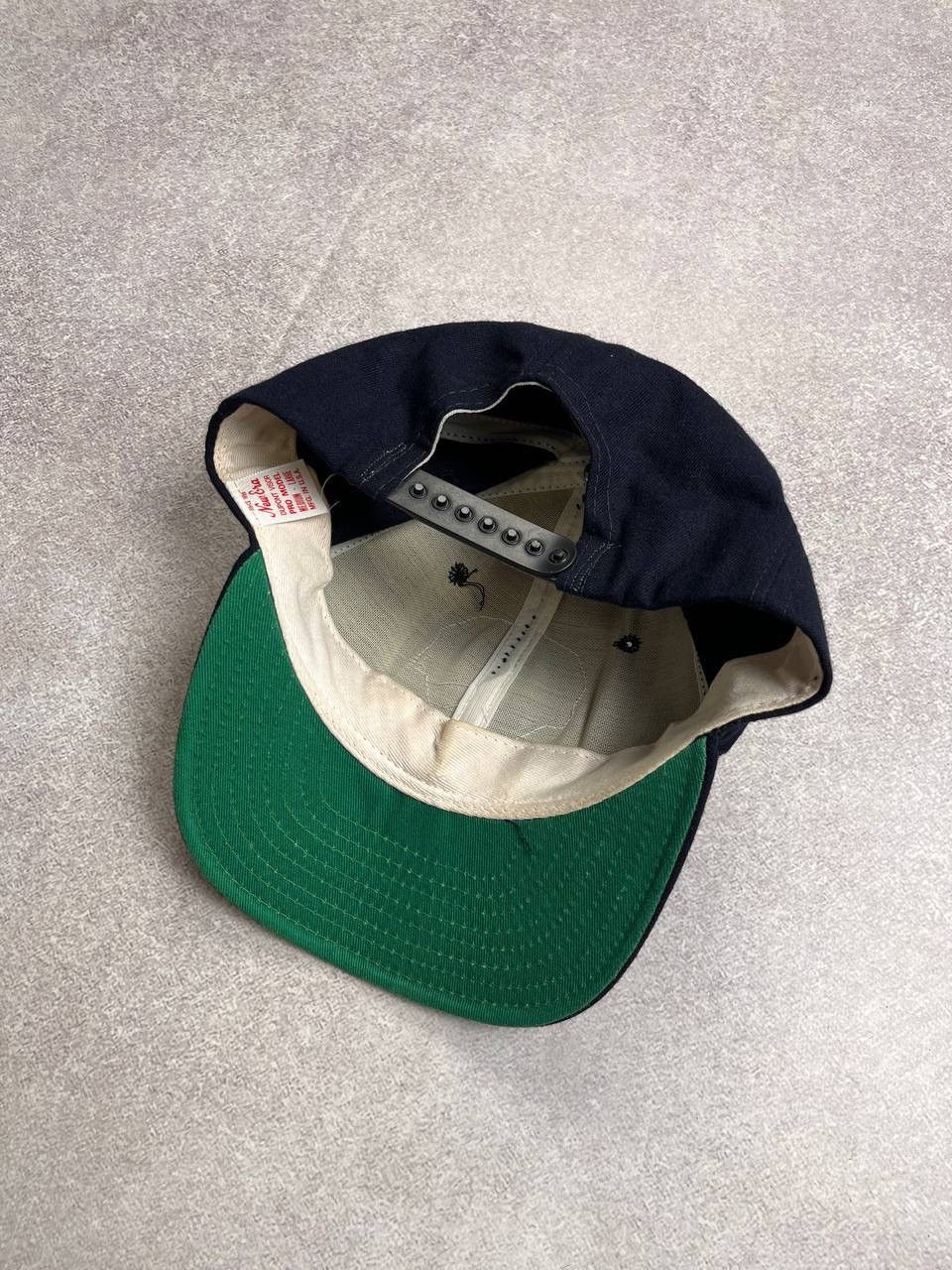 New Era × Vintage Vintage 90's New Era Warner Brothers Archival Cap Rare Size ONE SIZE - 3 Thumbnail