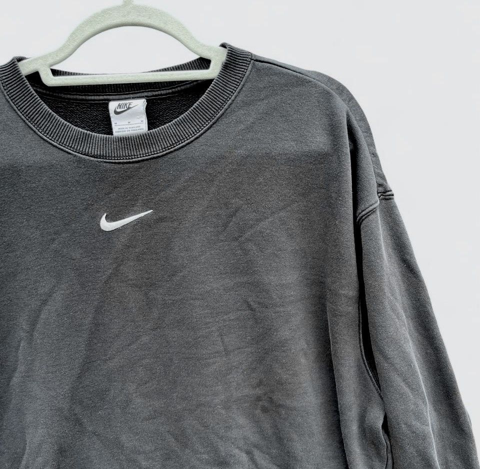 Nike Vintage 90s Nike Center Swoosh Crewneck Faded Boxy Fit Large Size US L / EU 52-54 / 3 - 4 Thumbnail