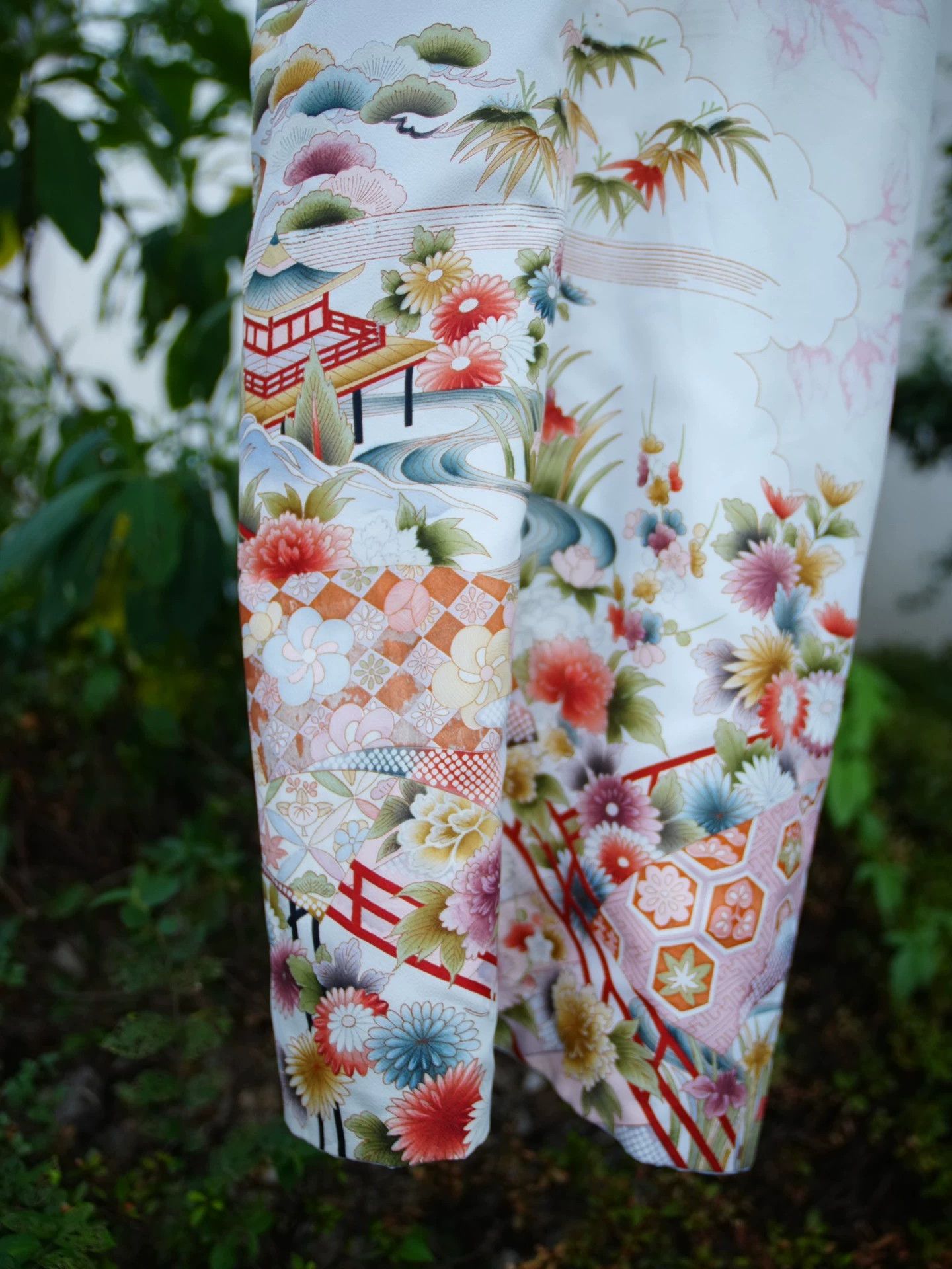 Vintage Japanese Vintage Hand-Painted Ukiyo-e Silk Kimono Size ONE SIZE - 3 Thumbnail