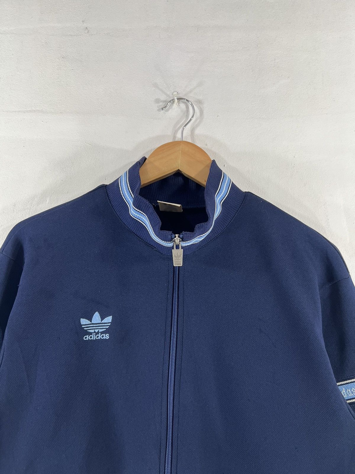 Adidas × Japanese Brand × Vintage Vintage 90's Adidas Tracktop Full Zipper Size US M / EU 48-50 / 2 - 3 Thumbnail
