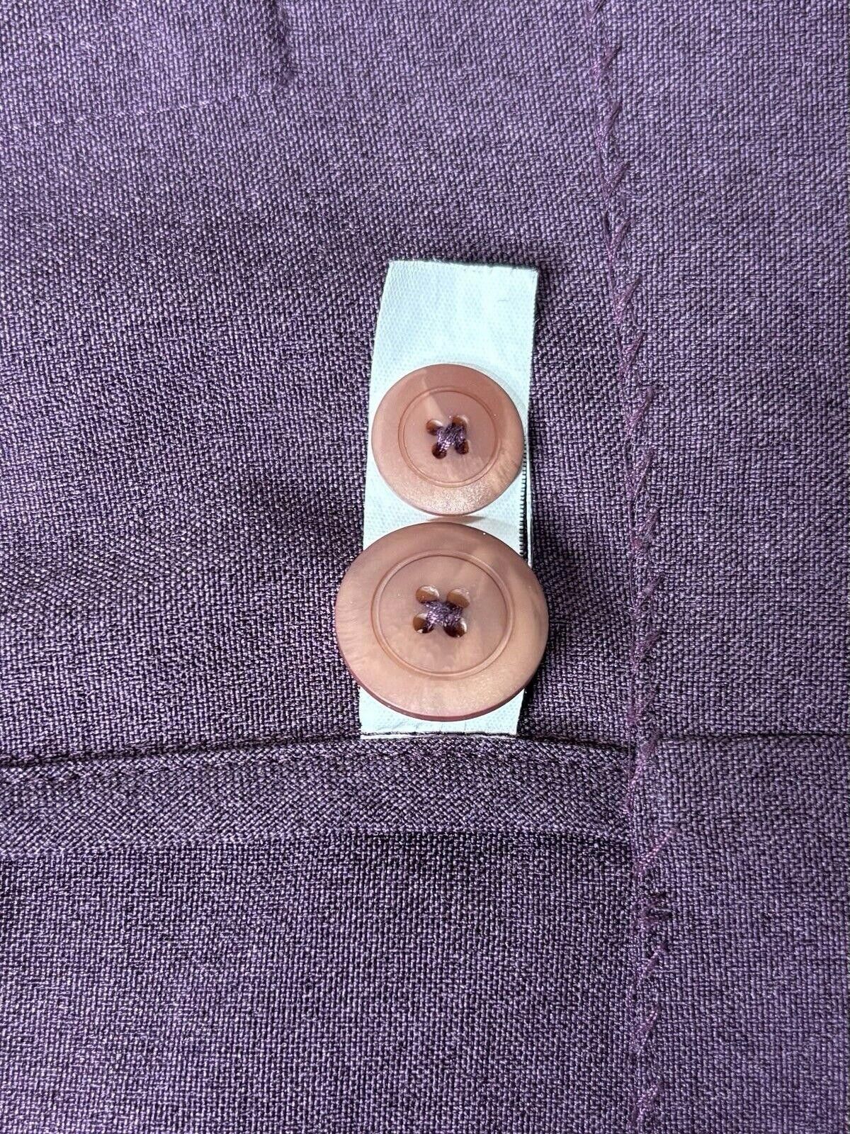 L.L. Bean LL Bean Traveler Shirt Women Size 6 Petite Button Up Career Size M / US 6-8 / IT 42-44 - 9 Thumbnail