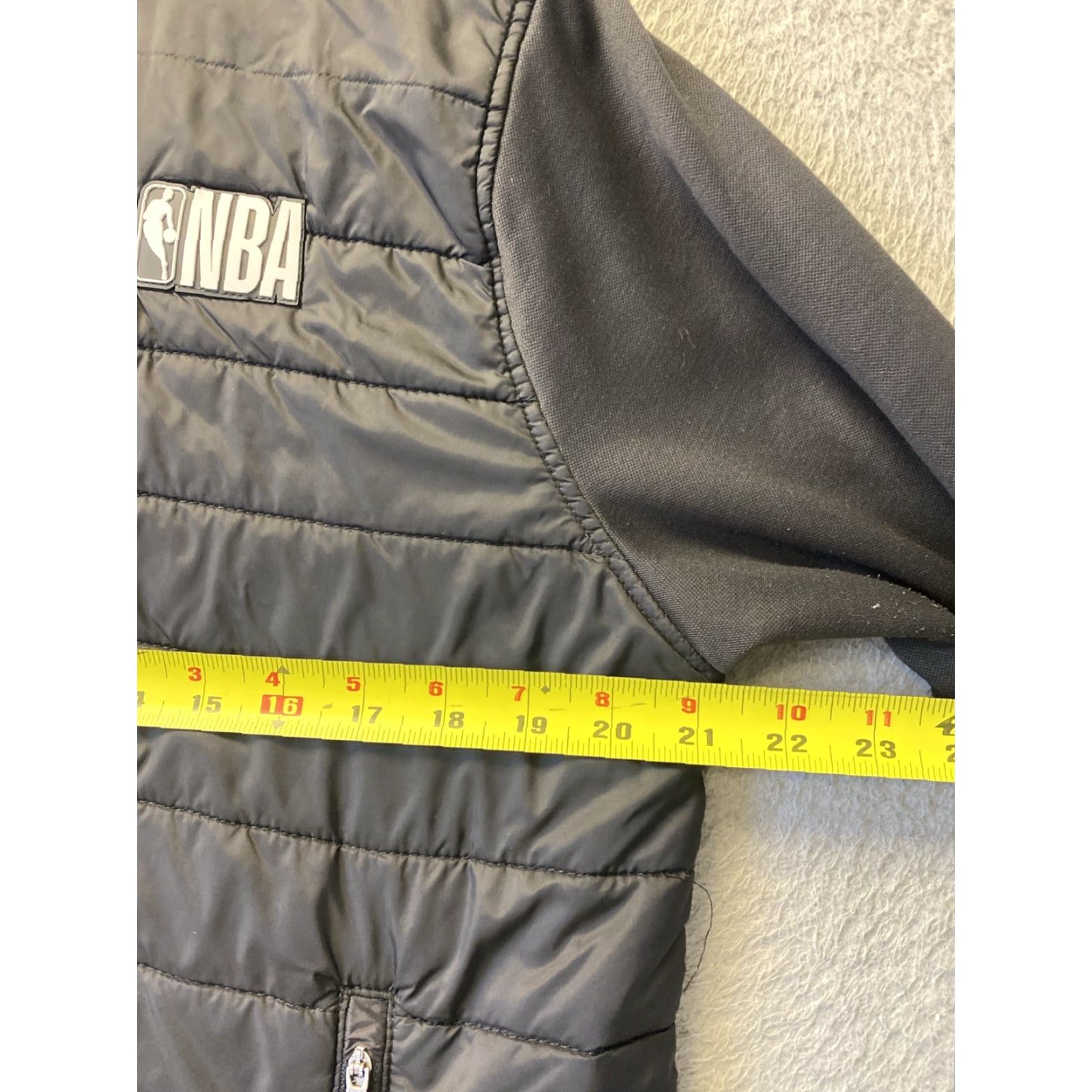 NBA NBA Men’s Size S Black Puffer Down Jacket /152-29 Vintage: No Brand: NBA Size US S / EU 44-46 / 1 - 6 Thumbnail