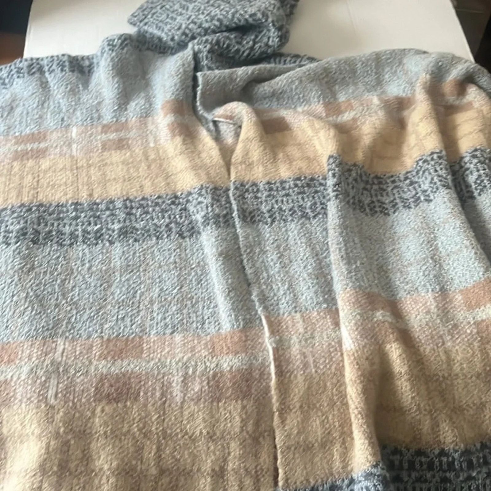 The Unbranded Brand Hooded open front boxy poncho cardigan with 22” slits. Size ONE SIZE - 1 Thumbnail