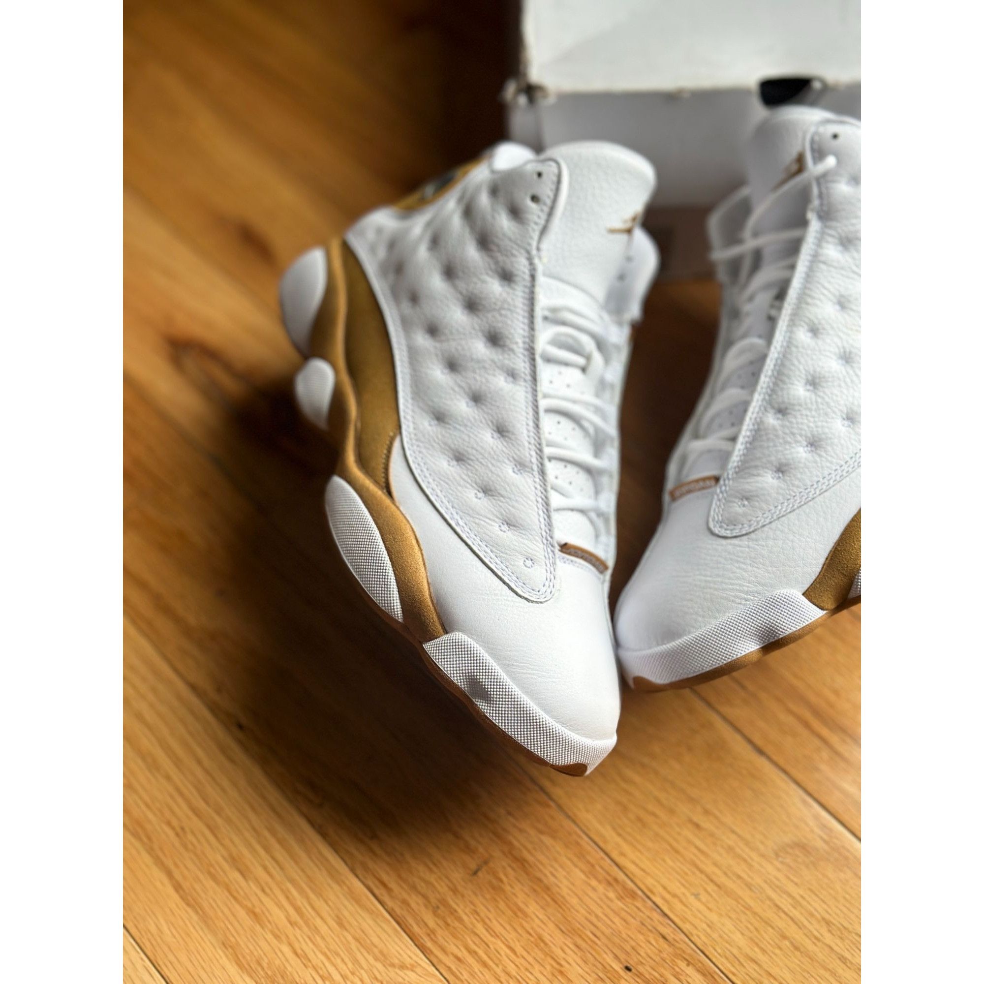 Nike NIKE AIR JORDAN 13 RETRO 2023 ‘WHEAT’ 414571-171 MEN’S 11 RA Size US 11 / EU 44 - 2 Thumbnail
