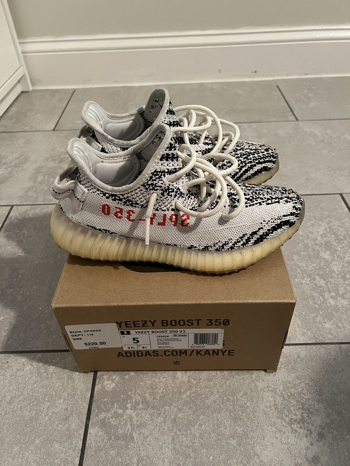 Adidas Yeezy Boost 350 V2 'Zebra' (2017) Size