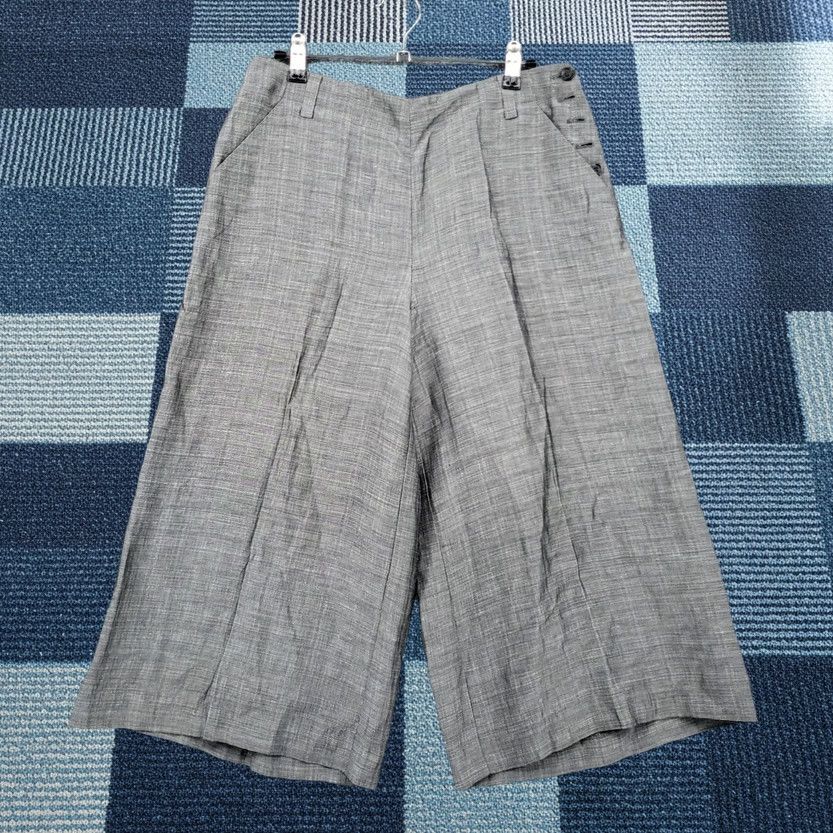 Calvin Klein Calvin Klein Shorts Womens 4 Gray Women Sailor High Rise Button Flat Front Line Blend Size 29" - 1 Thumbnail