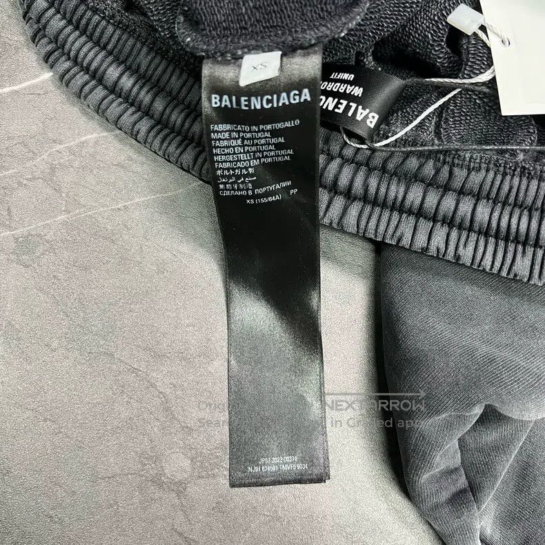 Balenciaga Balenciaga size XS Washed Old-Look Embroidered Letter Logo Size US 27 - 5 Thumbnail