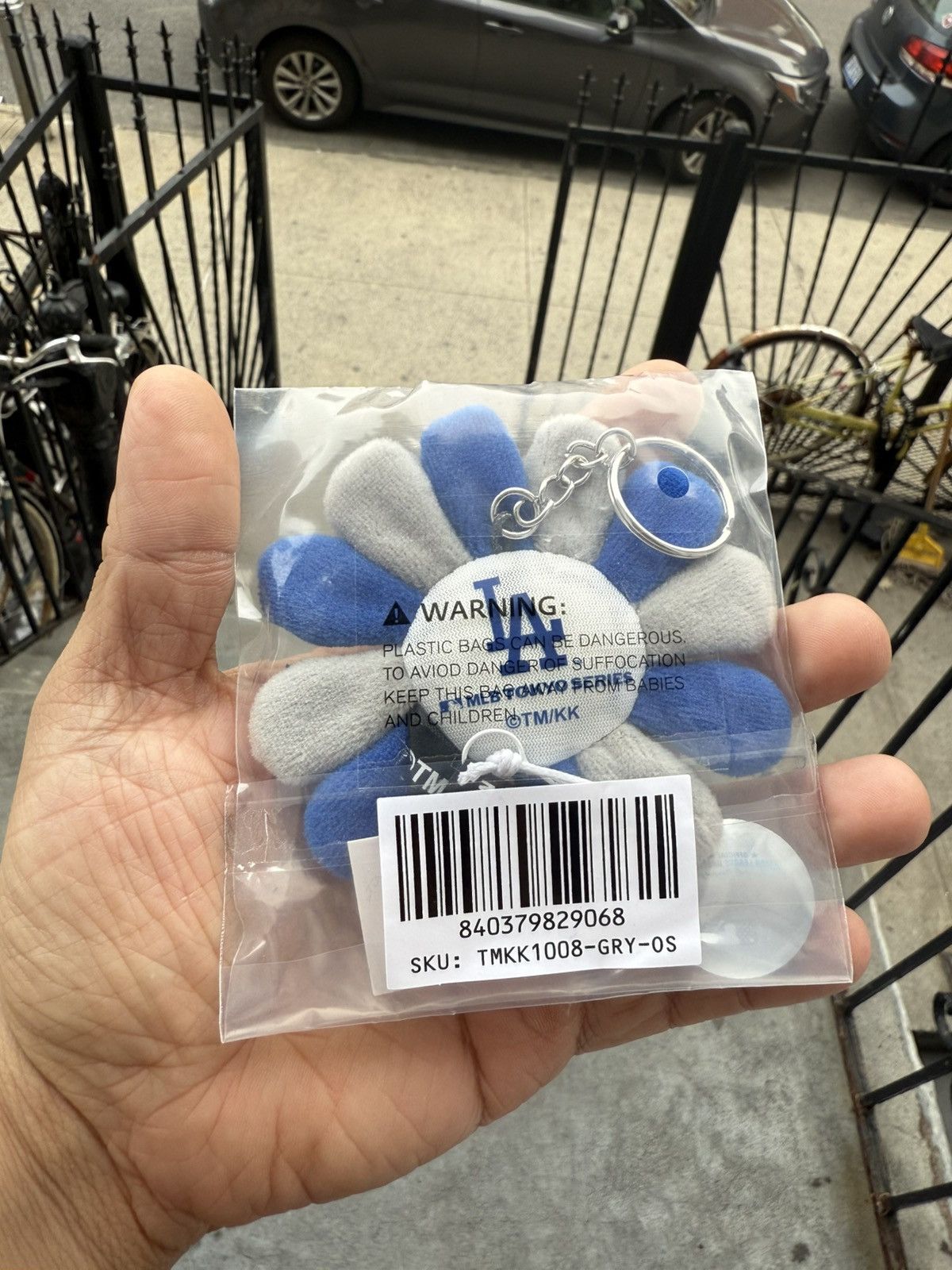 MLB × Takashi Murakami World Tour Tokyo Series 2025 Dodgers Flower Keychain Size ONE SIZE - 2 Thumbnail