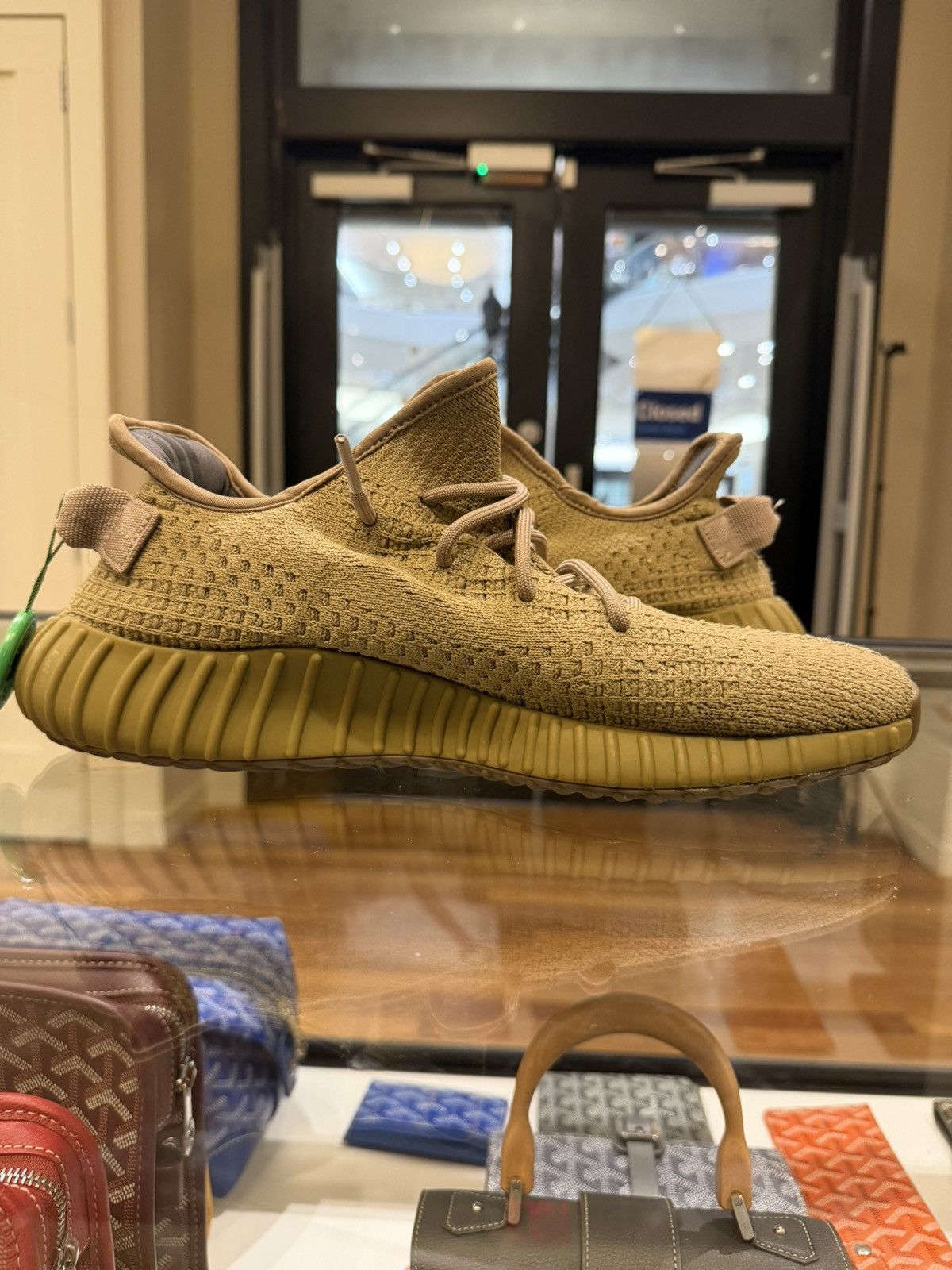 Adidas Adidas Yeezy Boost 350 V2 ‘Earth’ Size US 11 / EU 44 - 4 Thumbnail