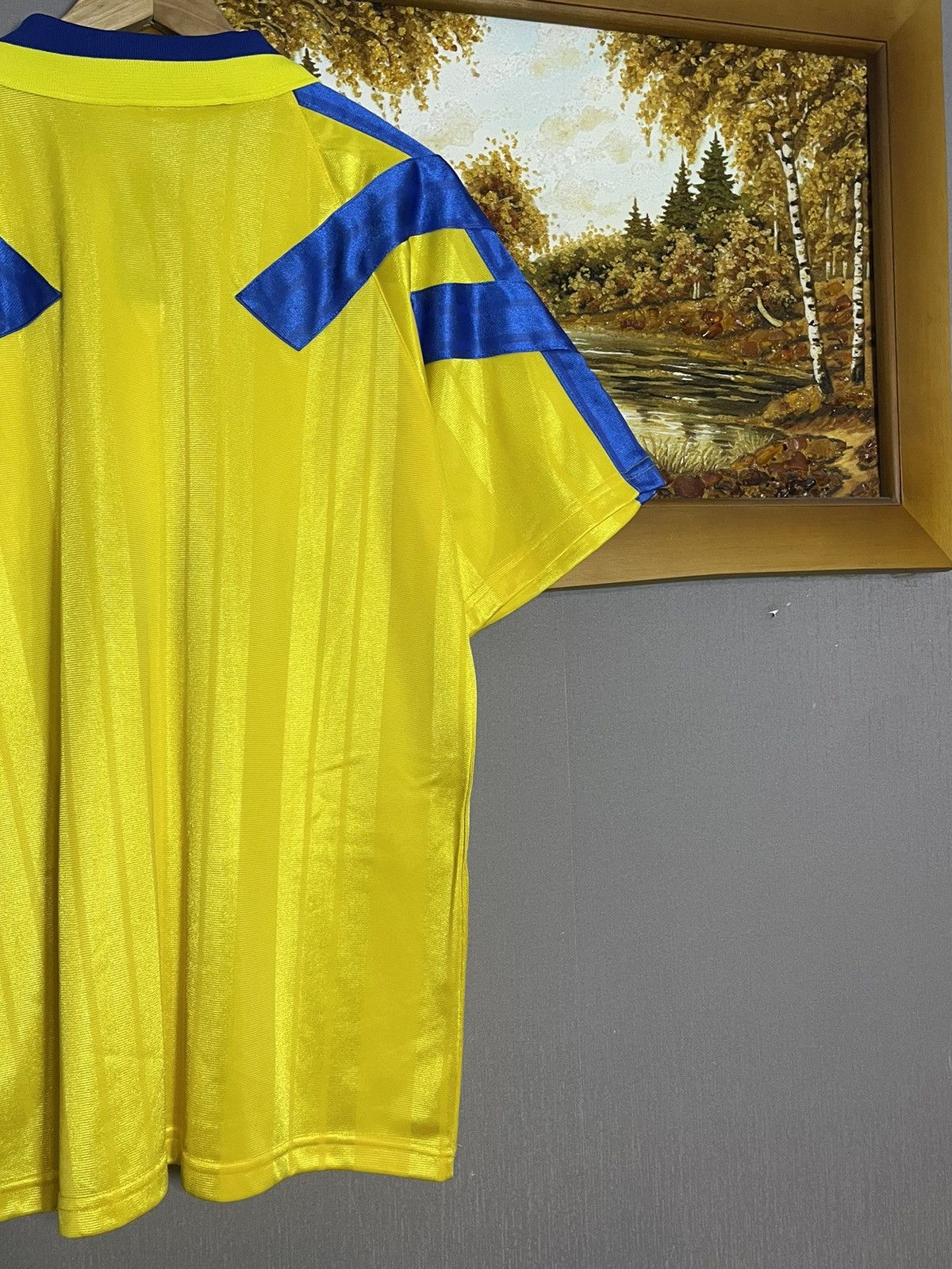 Vintage Juventus Admiral Yellow Away Jersey Size US L / EU 52-54 / 3 - 15 Thumbnail