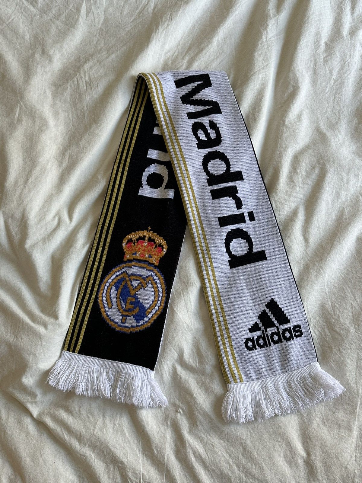 Adidas REAL MADRID FOOTBALL SCARF | Grailed