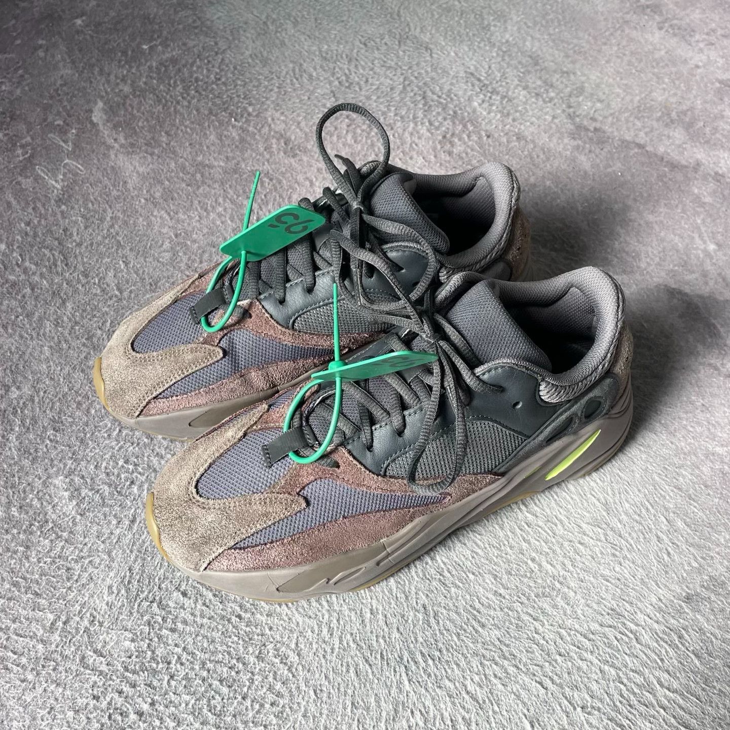 Yeezy Yeezy Purple Lowtop Sneakers 44 Men Size US 10.5 / EU 43-44 - 1 Thumbnail
