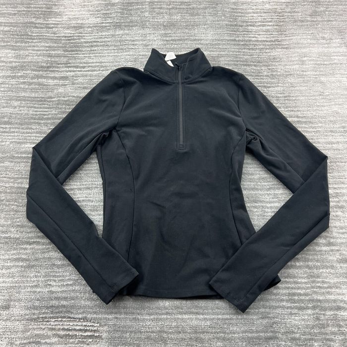 Dynamic Jacket in Black by Alo Yoga