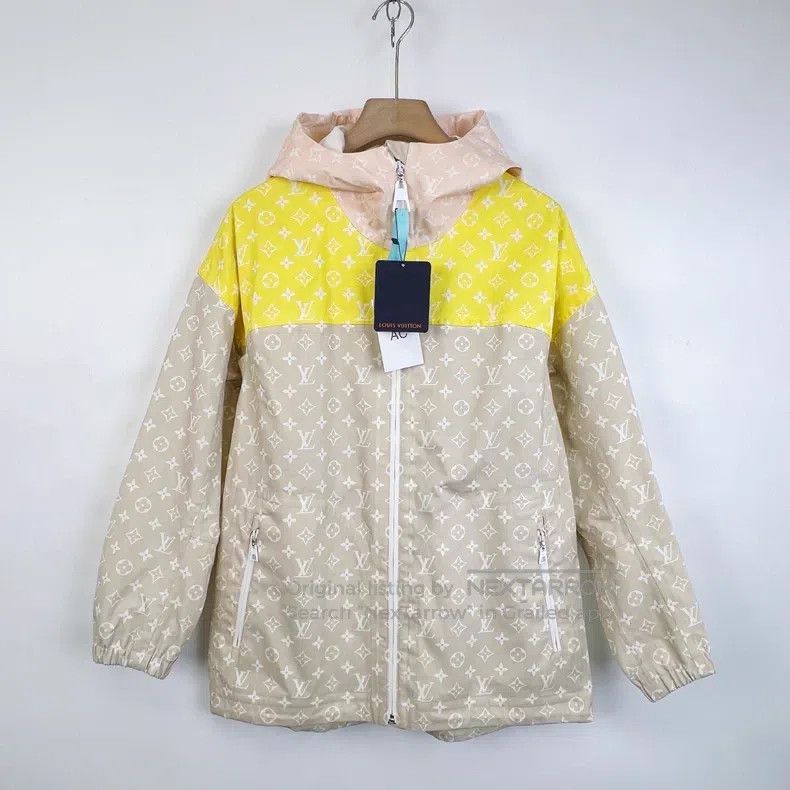 Louis Vuitton Louis Vuitton Brown Logo Full Print Color Block Pie Overco Size XS / US 0-2 / IT 36-38 - 1 Thumbnail