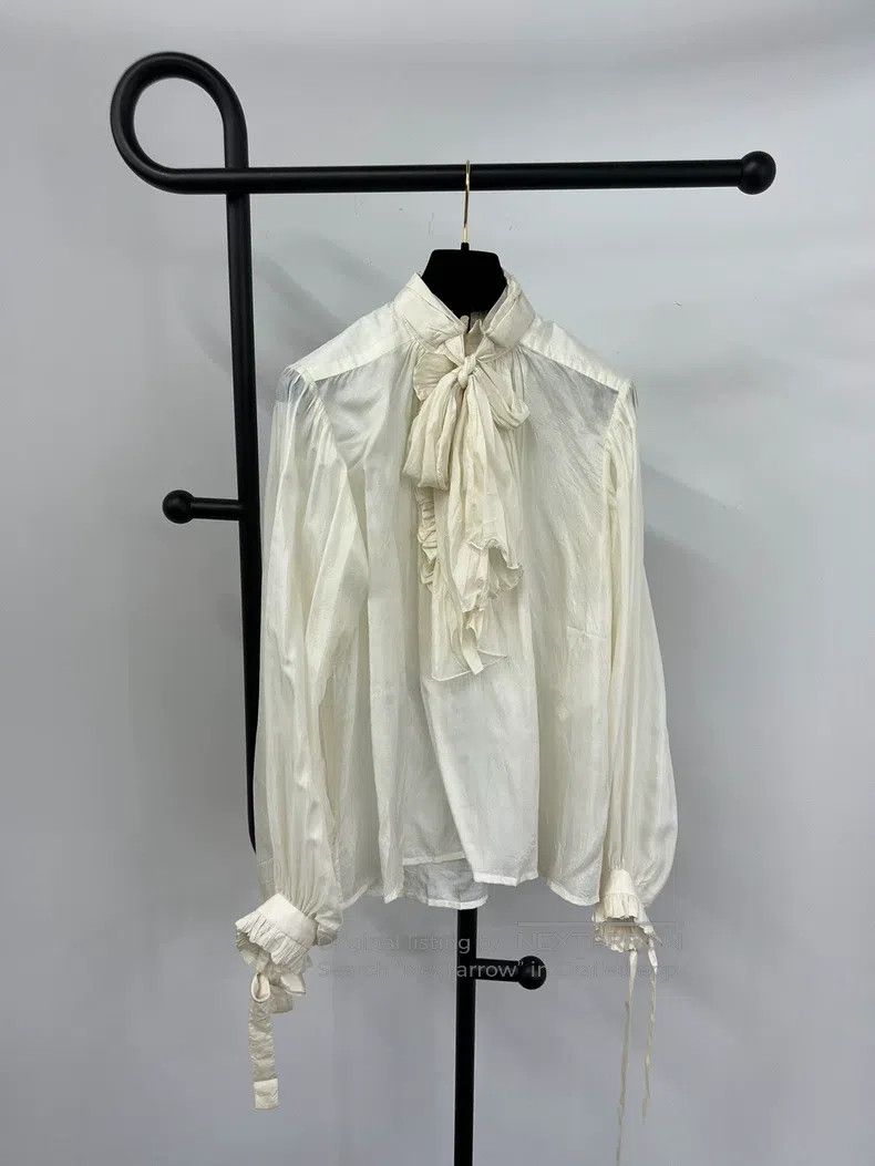 Louis Vuitton Louis Vuitton Lace Mulberry Silk Shirt Size XS / US 0-2 / IT 36-38 - 1 Thumbnail