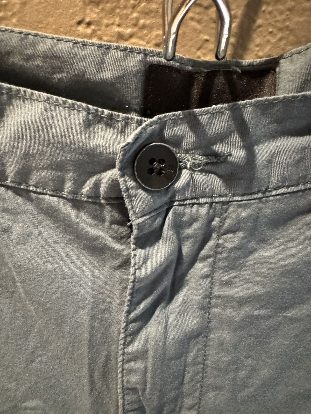 Hurley Vintage 2000s Hurley Shorts Slate Grey Button Pockets Size US 32 / EU 48 - 3 Thumbnail