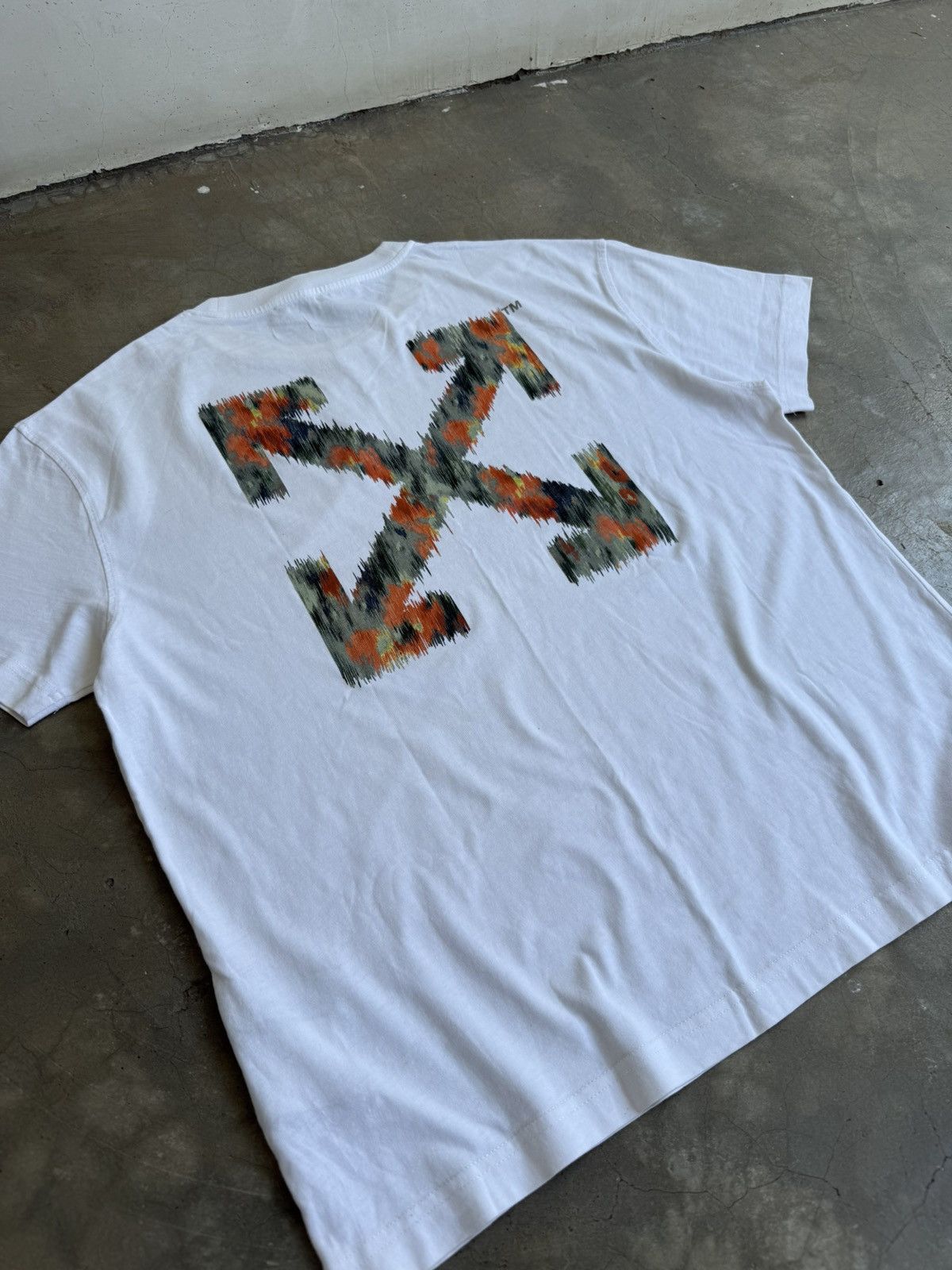 Off-White Off-white multi colour arrows t-shirt White Size US M / EU 48-50 / 2 - 8 Thumbnail