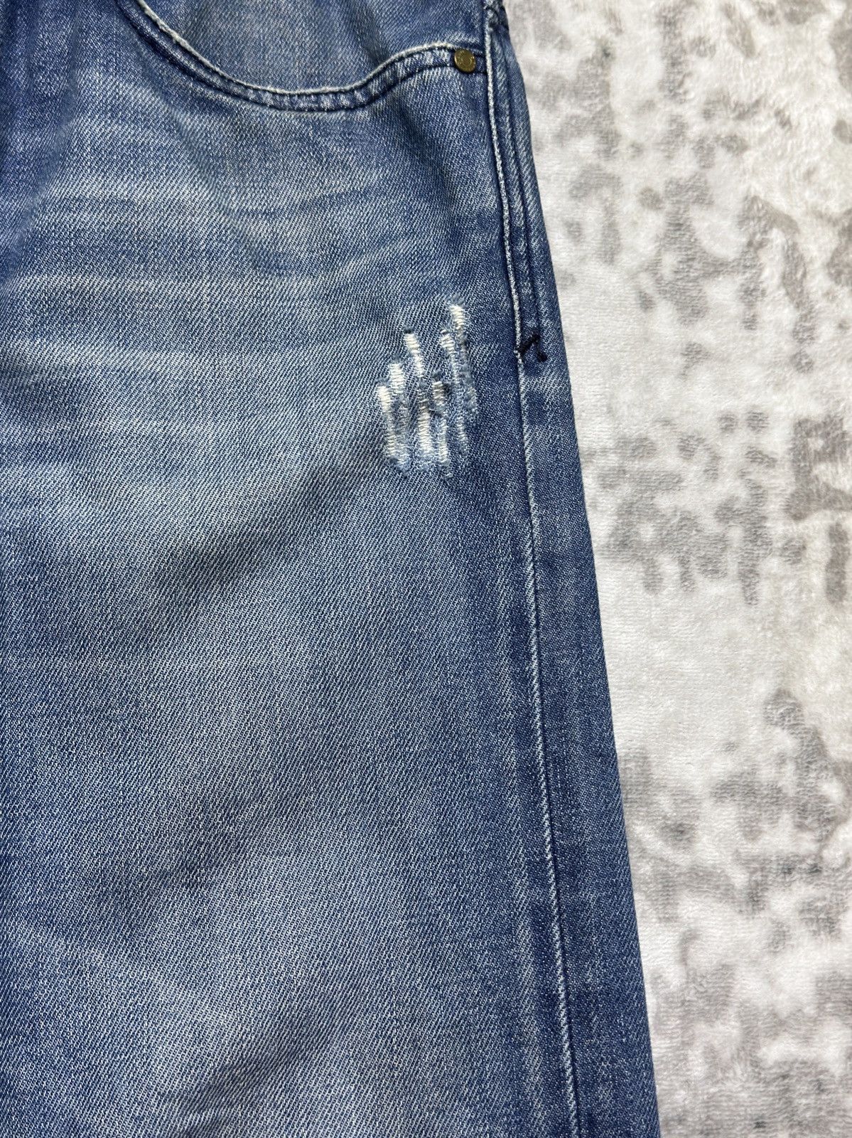 Diesel Diesel Slammer Blue Distressed Zipper Back Pocket Jeans Men Size US 31 - 8 Thumbnail