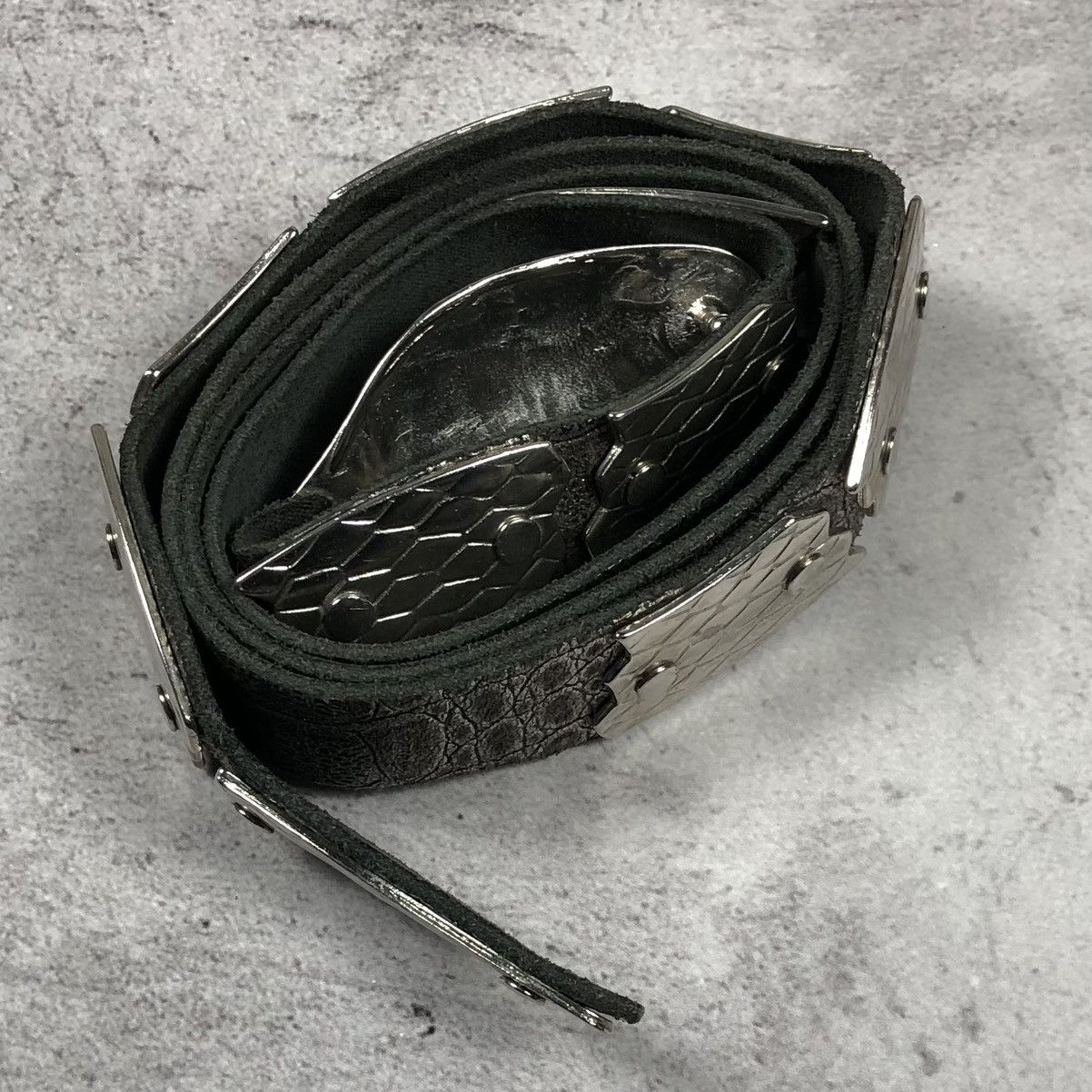 Vintage Y2K Vintage Silver Chrome Python Snake Buckle Leather Belt Size ONE SIZE - 17 Thumbnail