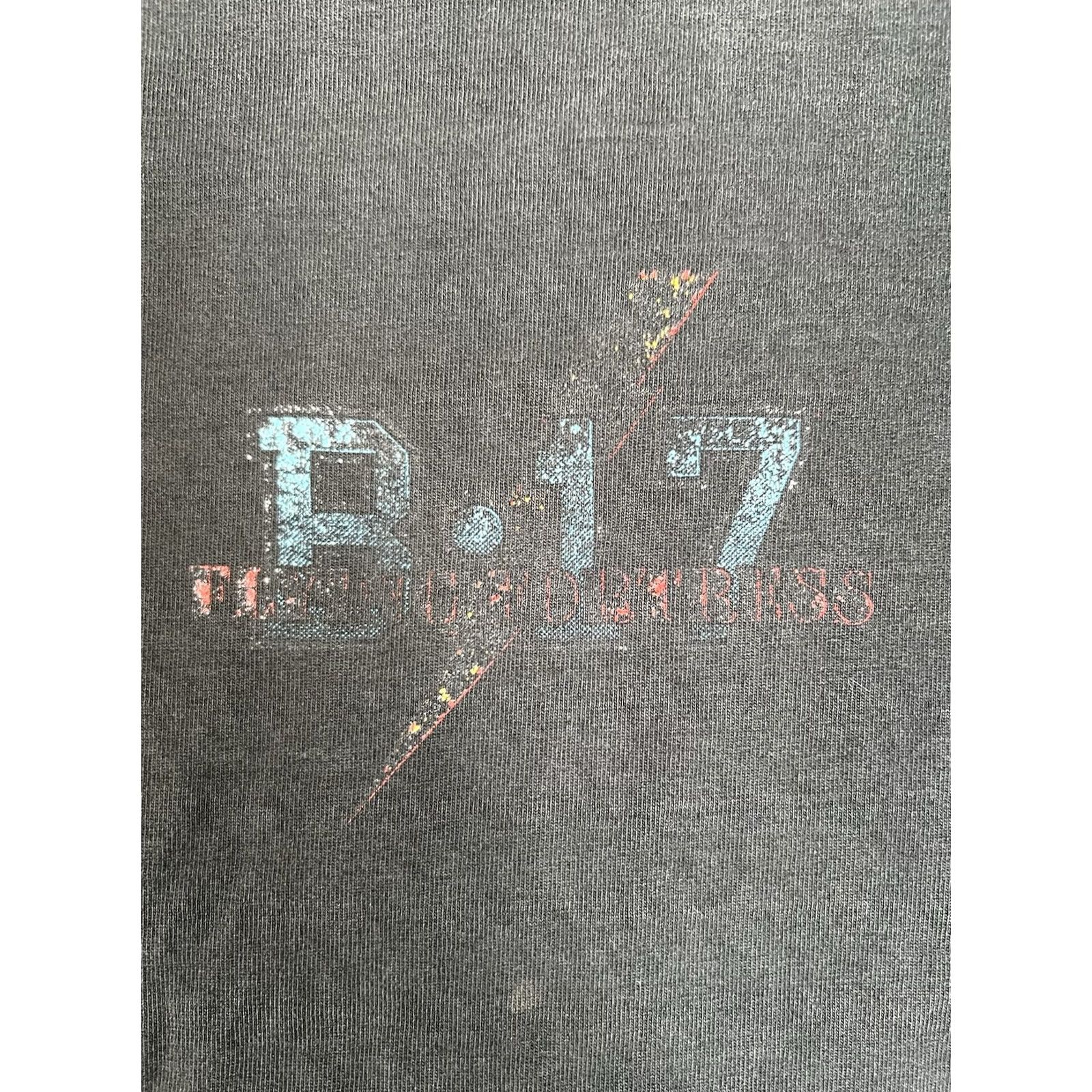 Vintage VINTAGE B-17 Flying Fortress T-Shirt XL Black Aluminum Overcast 90s USA Planes Mens Size US XL / EU 56 / 4 - 3 Thumbnail