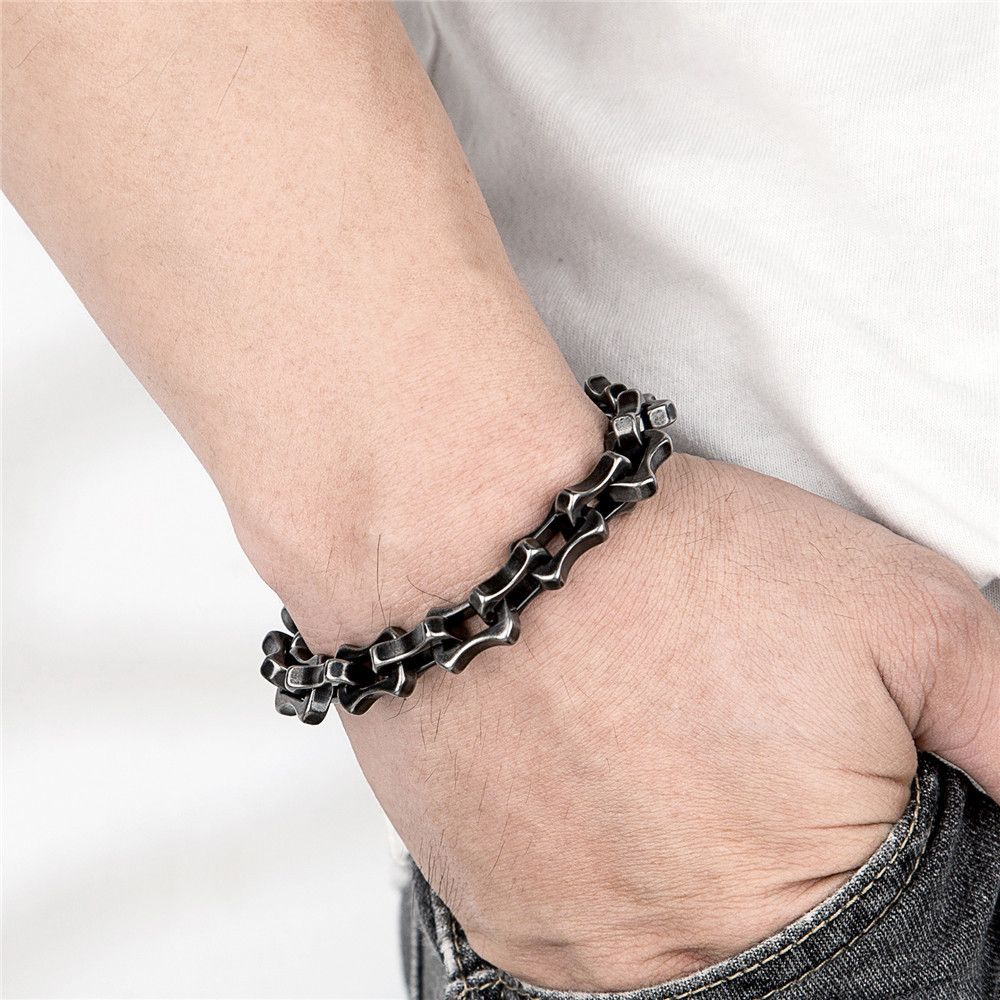 Jewelry x Vintage Oxidized Black Keel Chain Bracelet Rugged Style in Silver, Men's