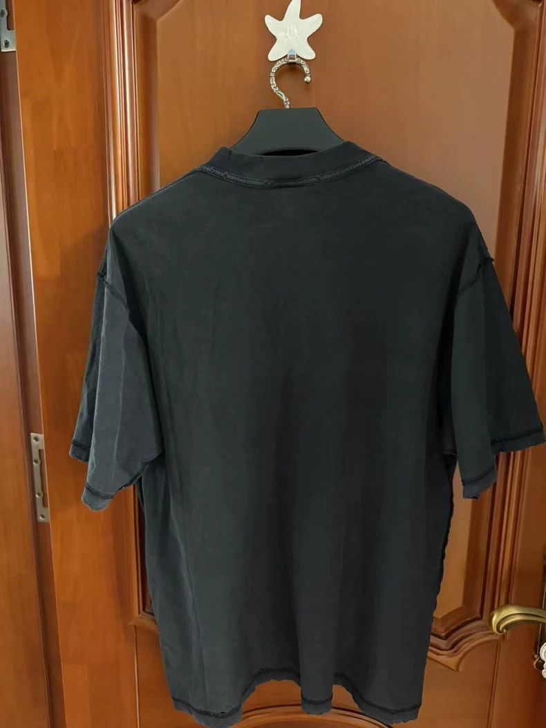 Balenciaga Balenciaga Raised Rotten Letter Logo Short Sleeve Size US S / EU 44-46 / 1 - 2 Thumbnail
