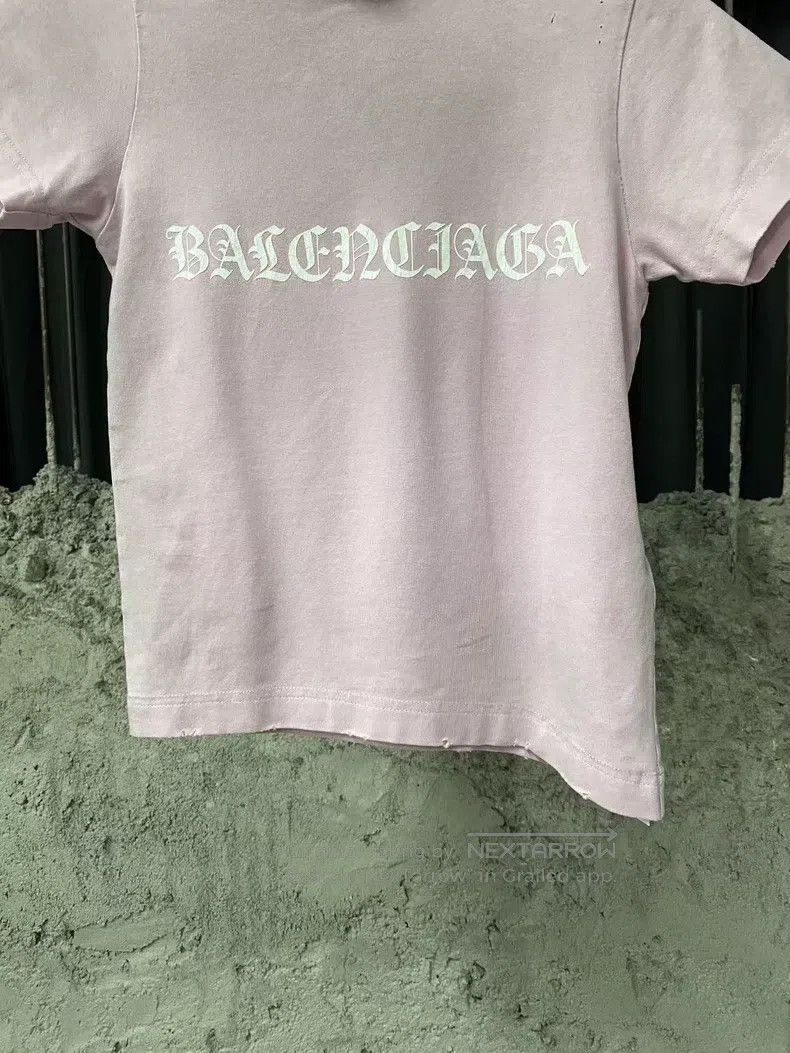 Balenciaga Balenciaga Pink Destroyed Vintage Short Sleeve Size US XS / EU 42 / 0 - 4 Thumbnail