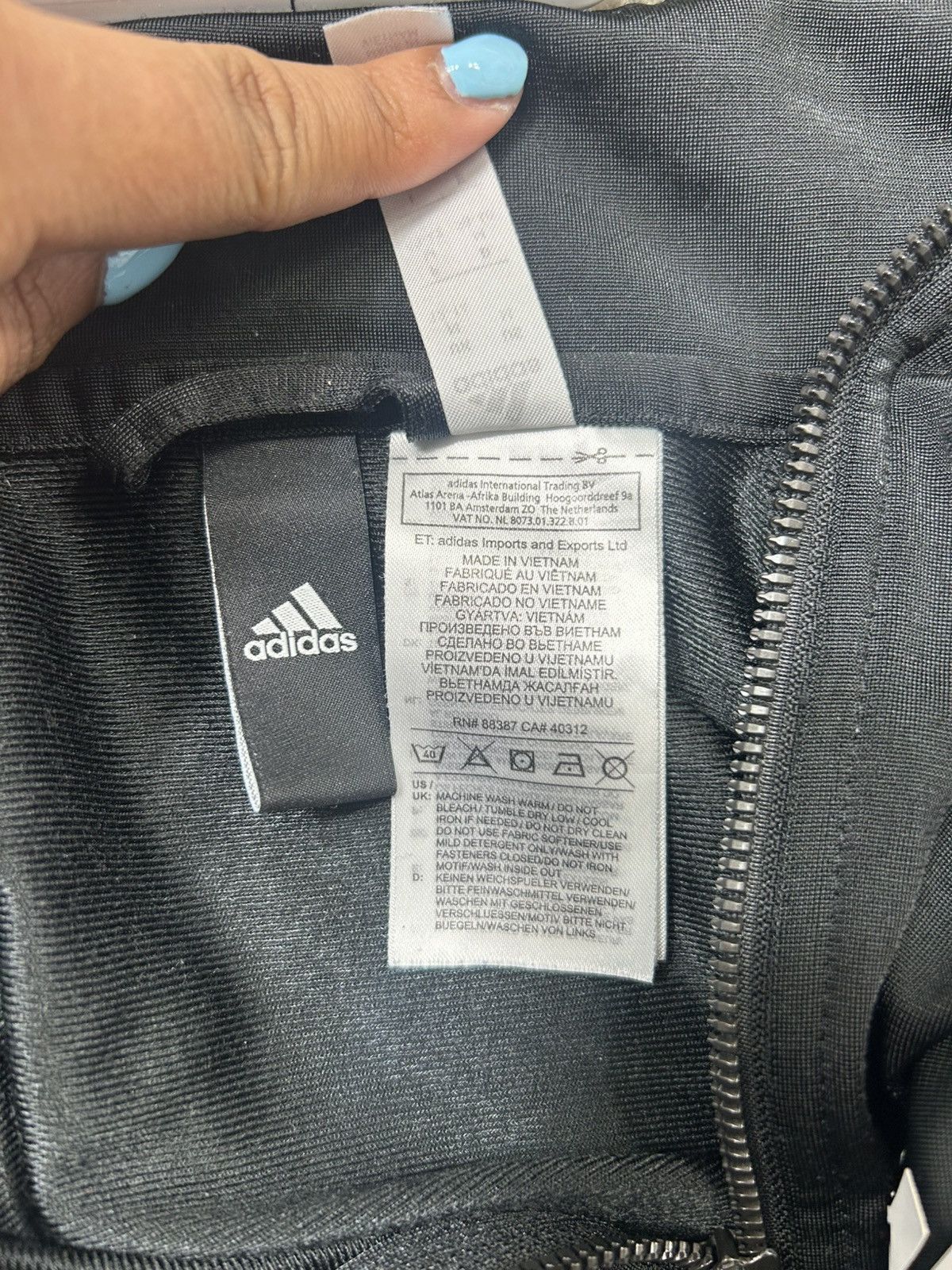Adidas Adidas Black and White Zip-Up Track Jacket Size Medium Size M / US 6-8 / IT 42-44 - 4 Thumbnail
