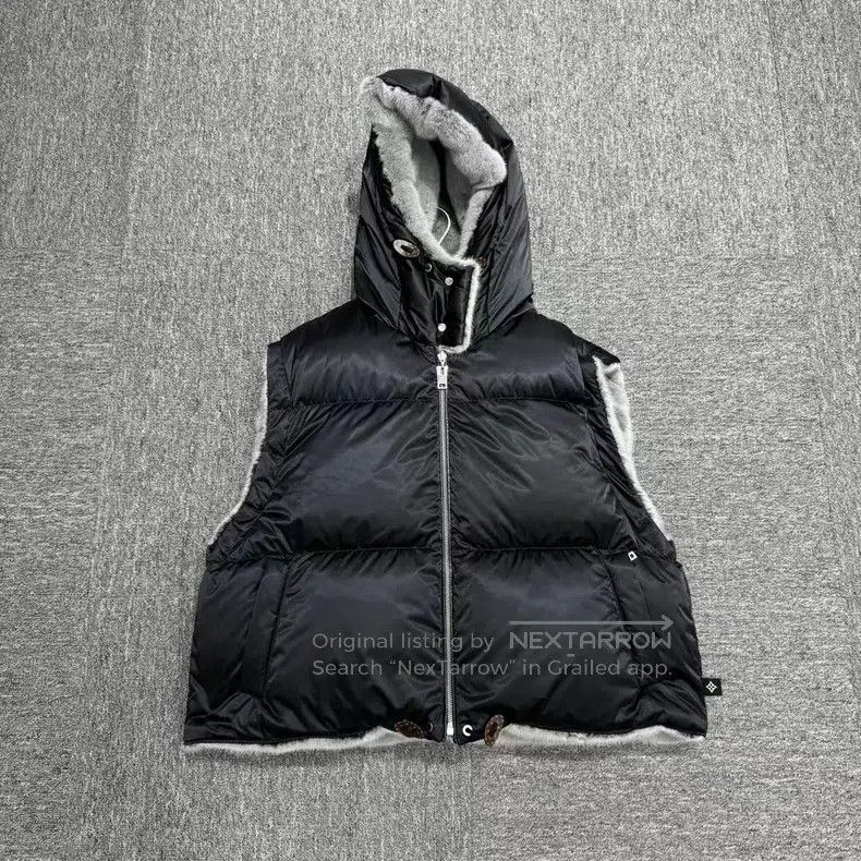 Louis Vuitton Louis Vuitton Grey mink fur double-faced waistcoat vest Size US S / EU 44-46 / 1 - 6 Thumbnail