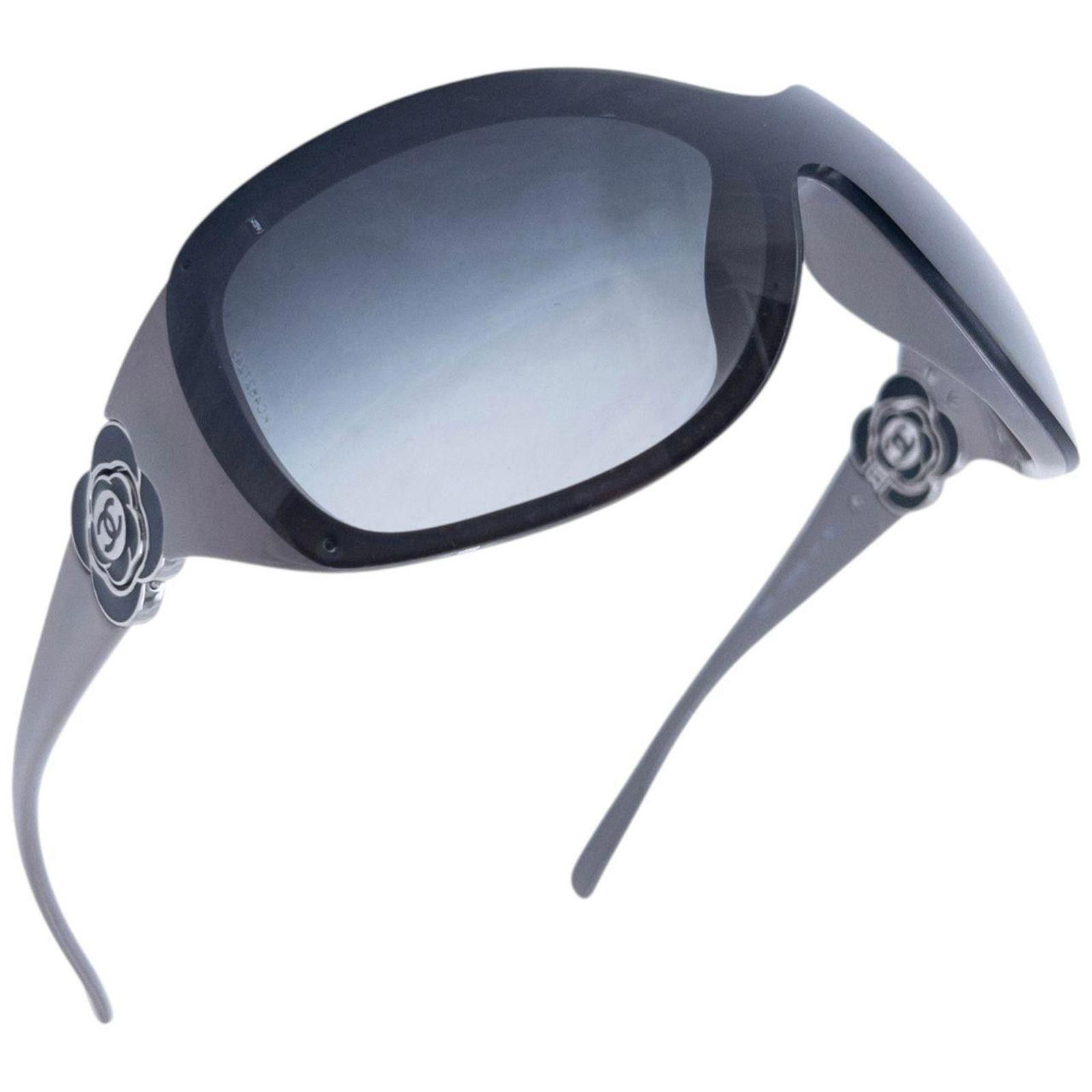 Chanel Vintage 2000s Chanel Flower Sunglasses Size ONE SIZE - 4 Thumbnail