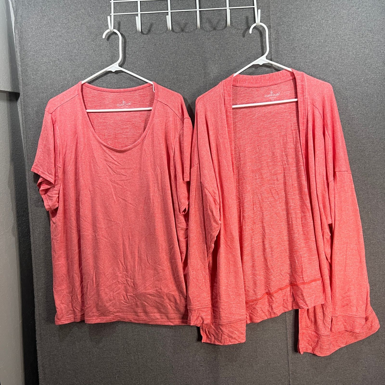 Other Cuddl Duds Seriously Soft 2-Piece Tee & Wrap Set Coral Size 3XL / US 20-22 - 1 Thumbnail