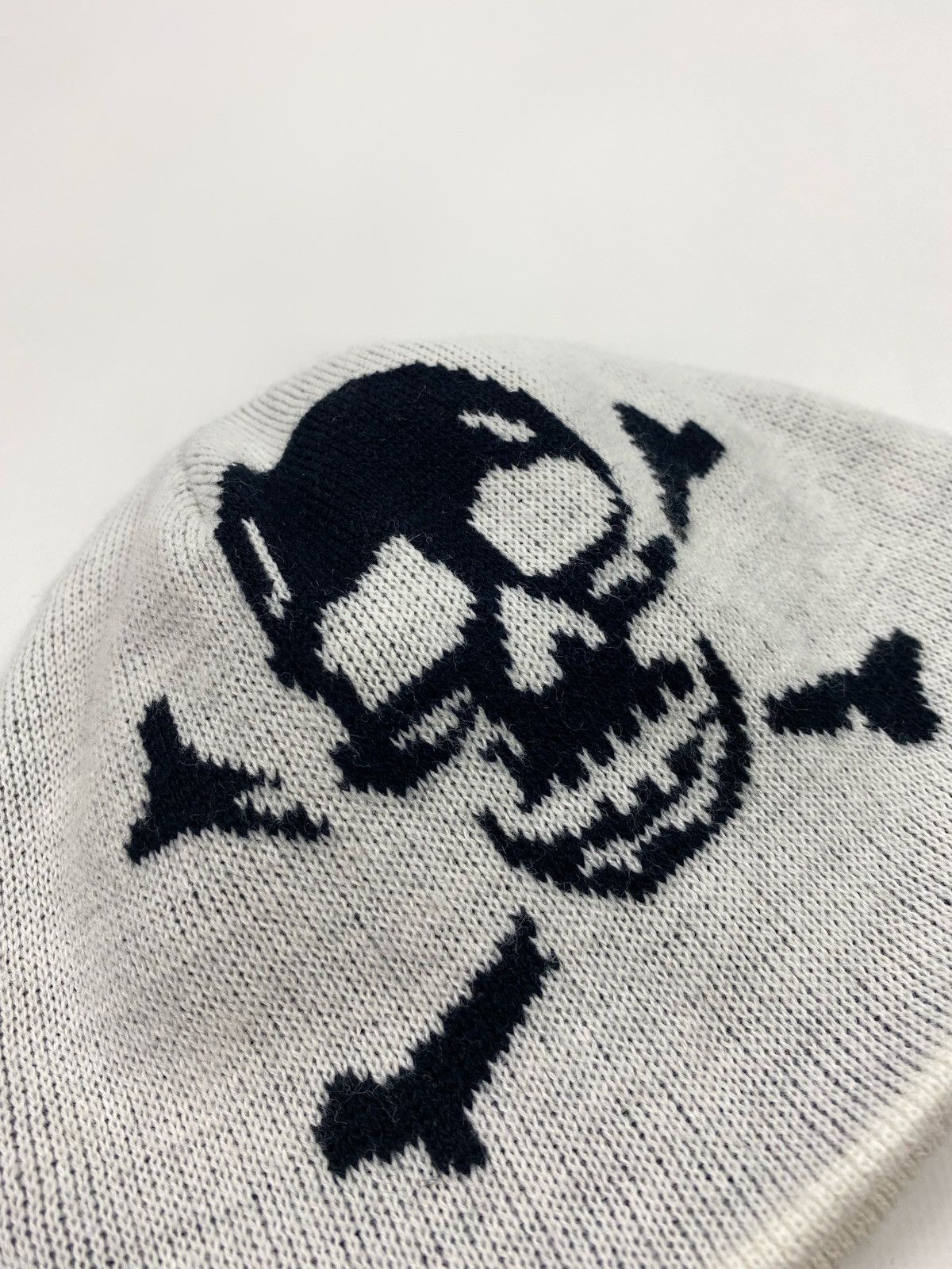 Vintage Y2K Vintage Roger Skull Beanie Hat Size ONE SIZE - 6 Thumbnail