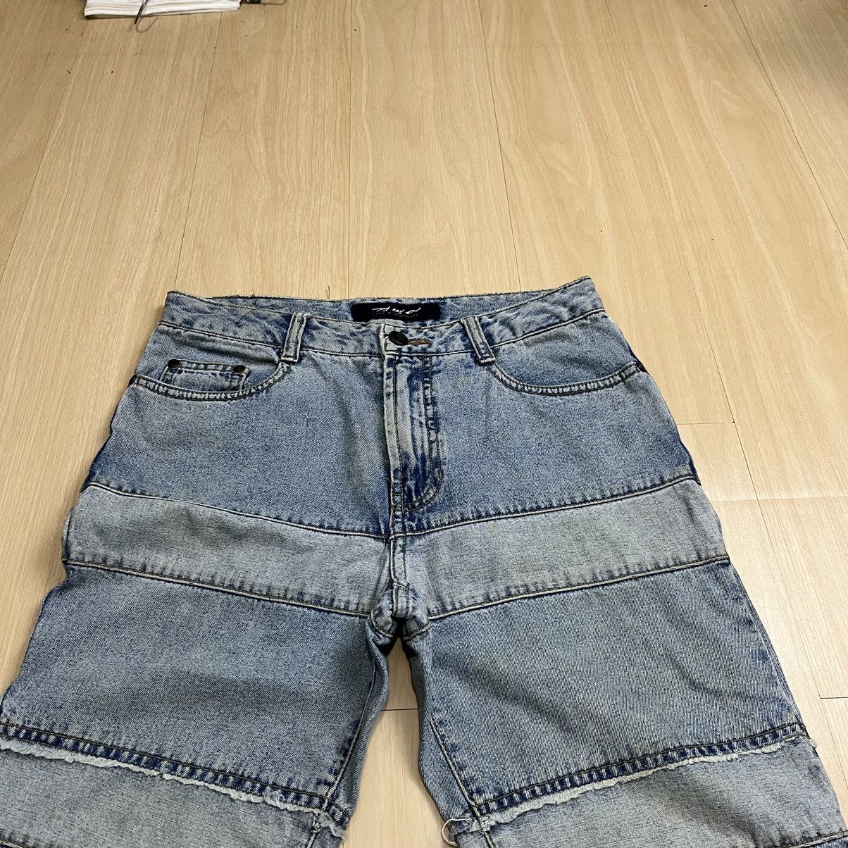 If Six Was Nine Haggi Style Jambage Flared Denim Pants Size US 28 / EU 44 - 2 Thumbnail