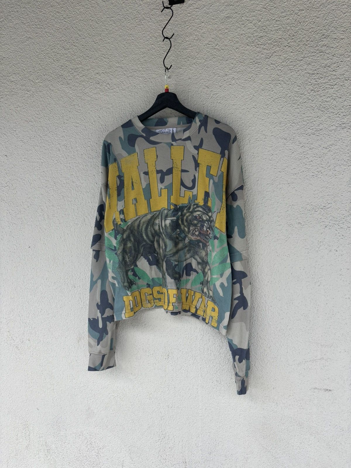 Vale Camo valley dreams vale boxy cropped thermal Size US L / EU 52-54 / 3 - 2 Thumbnail