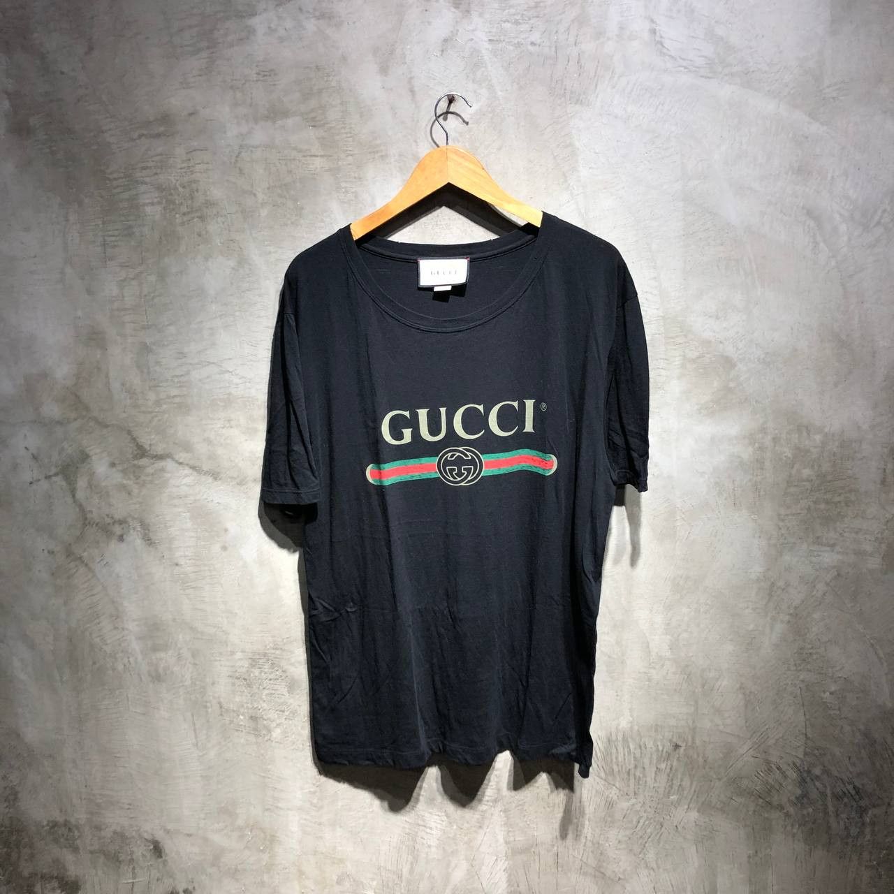 Gucci Gucci Logo Tee Size US L / EU 52-54 / 3 - 1 Thumbnail