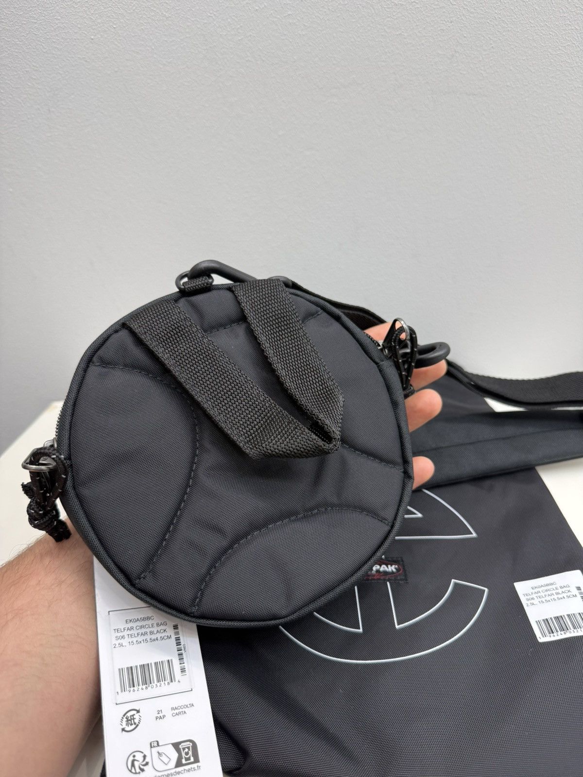Eastpak × Telfar Eastpak x Telfar Black Circle Shoulder Bag Size ONE SIZE - 3 Thumbnail