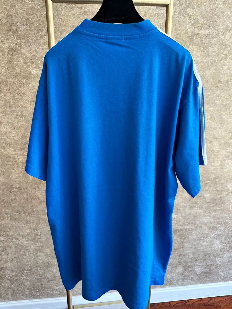 Balenciaga Balenciaga Co-branded L size short sleeve Size US L / EU 52-54 / 3 - 2 Thumbnail