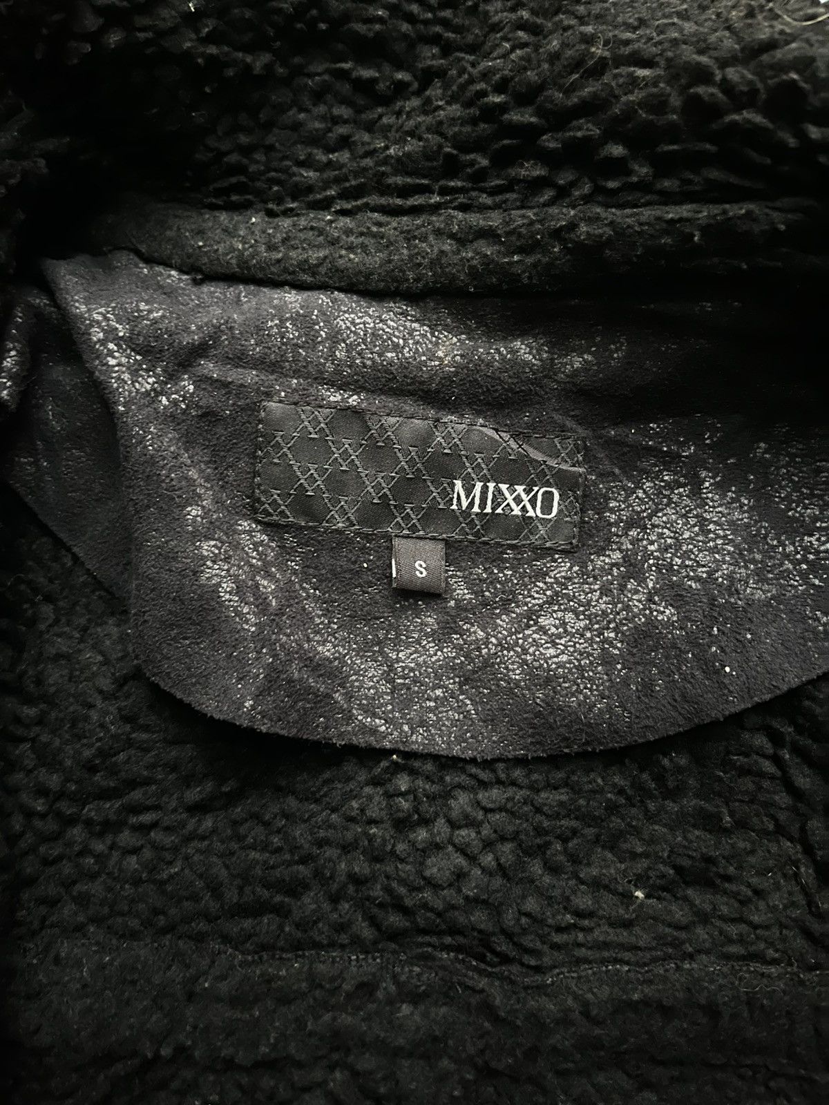 Share Spirit Homme 2000s MIXXO faux fur waxed vkei black bondage jacket Size US M / EU 48-50 / 2 - 9 Thumbnail
