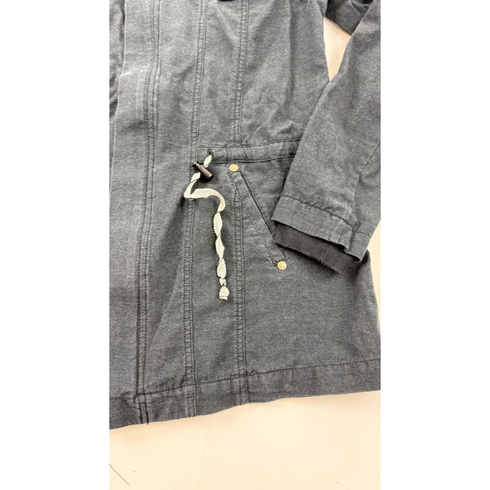 Vintage Cabi Jacket Womens Medium Gray Field Utility Anorak Drawstring Waist Style 209 Casual Womens Size M / US 6-8 / IT 42-44 - 2 Thumbnail