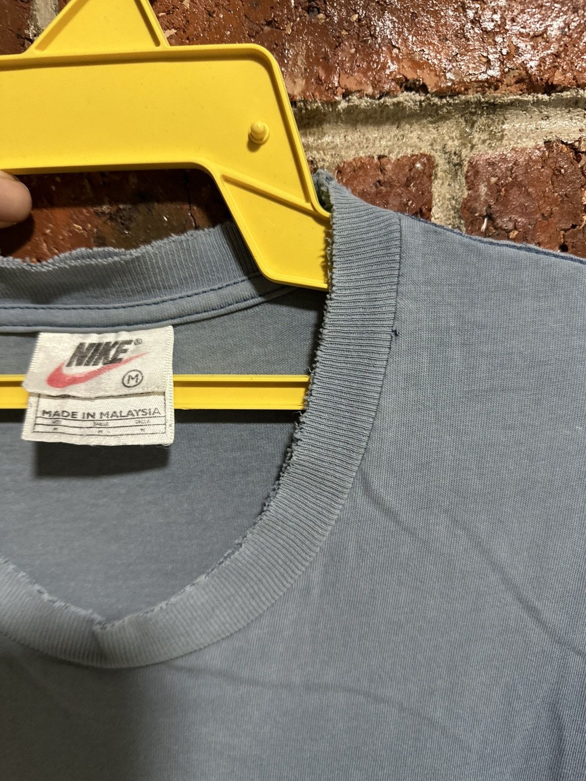 Nike Thrashed Vintage Nike Court Tee Size US L / EU 52-54 / 3 - 9 Thumbnail